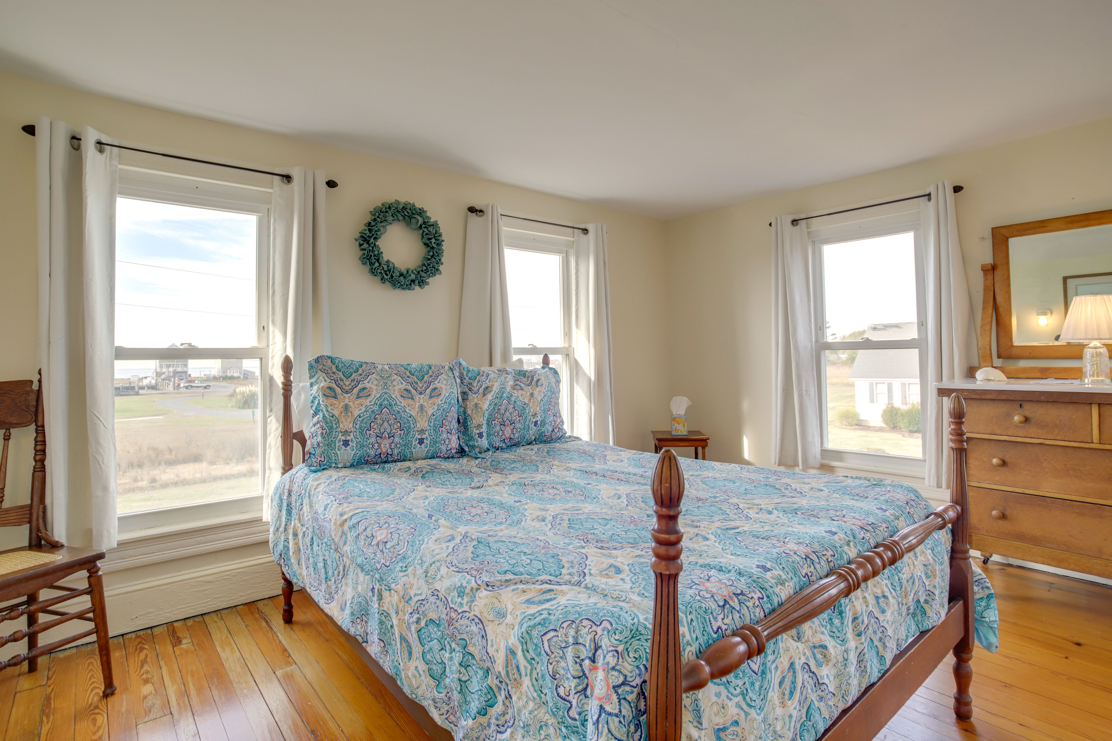 Bedroom 1 | Full Bed | Linens Provided