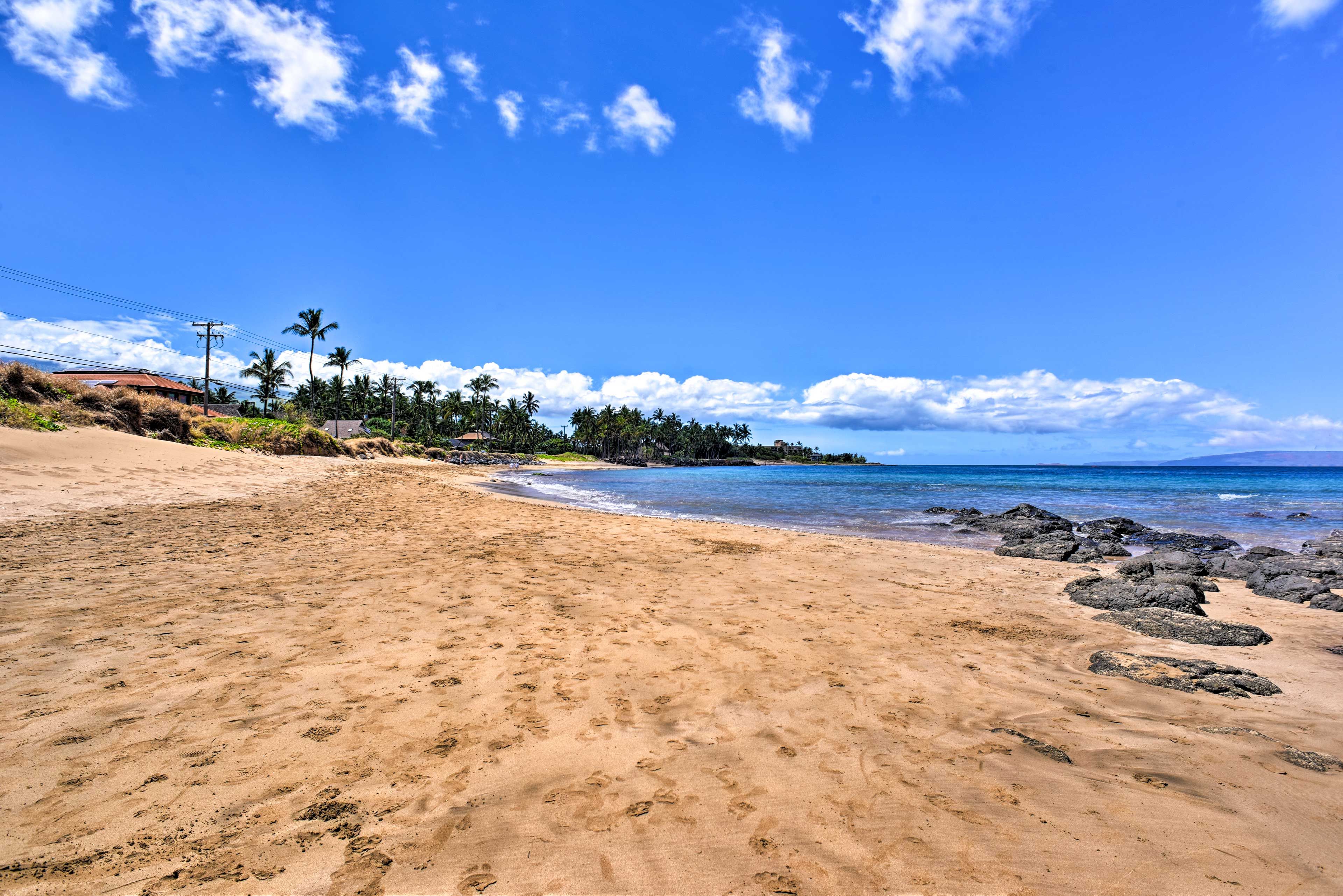 More than 5 miles of Sugar Beach lie right across the street!