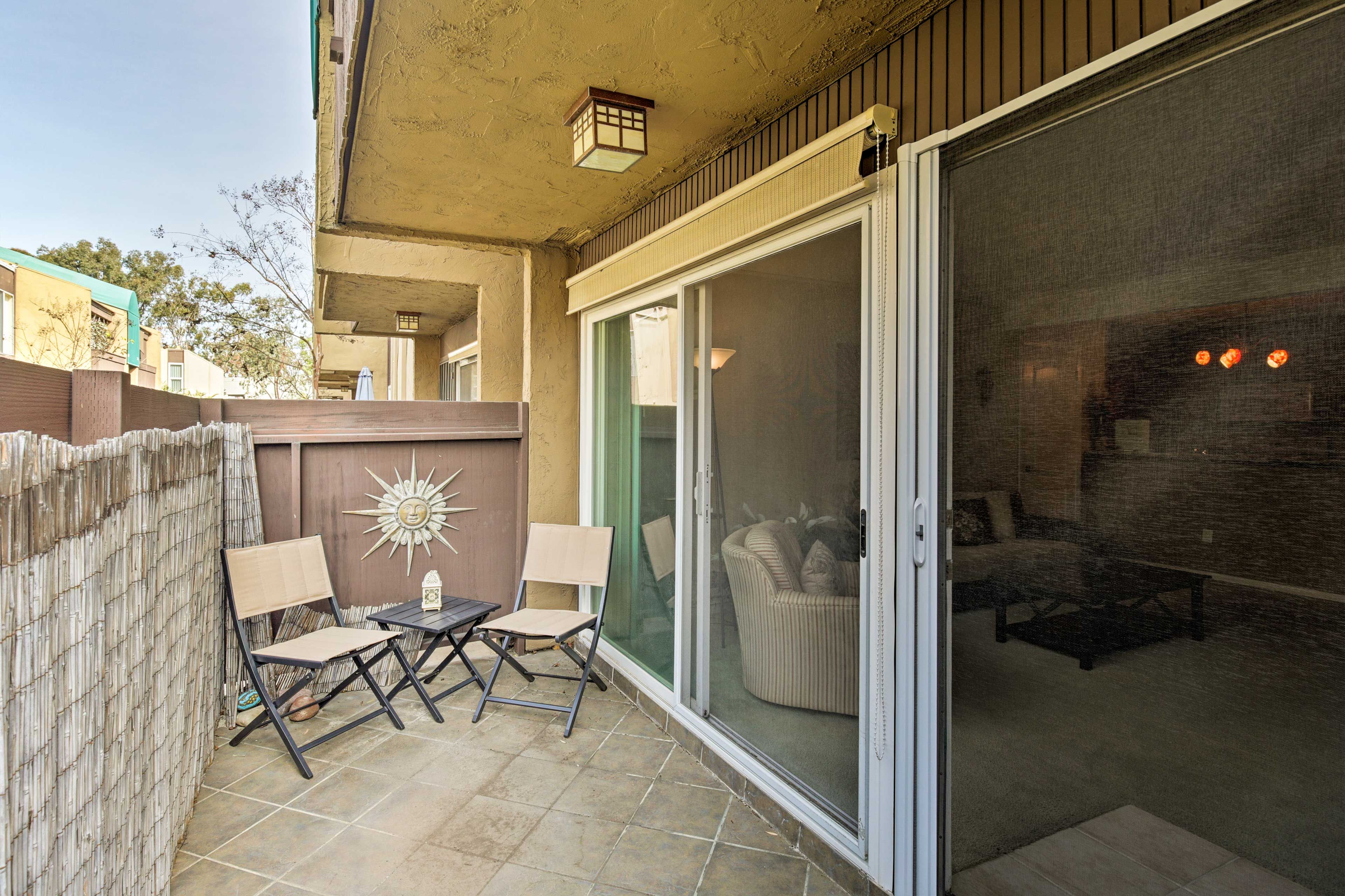 This 1-bedroom, 1-bath unit will be a warm welcome home for 4 guests each day.