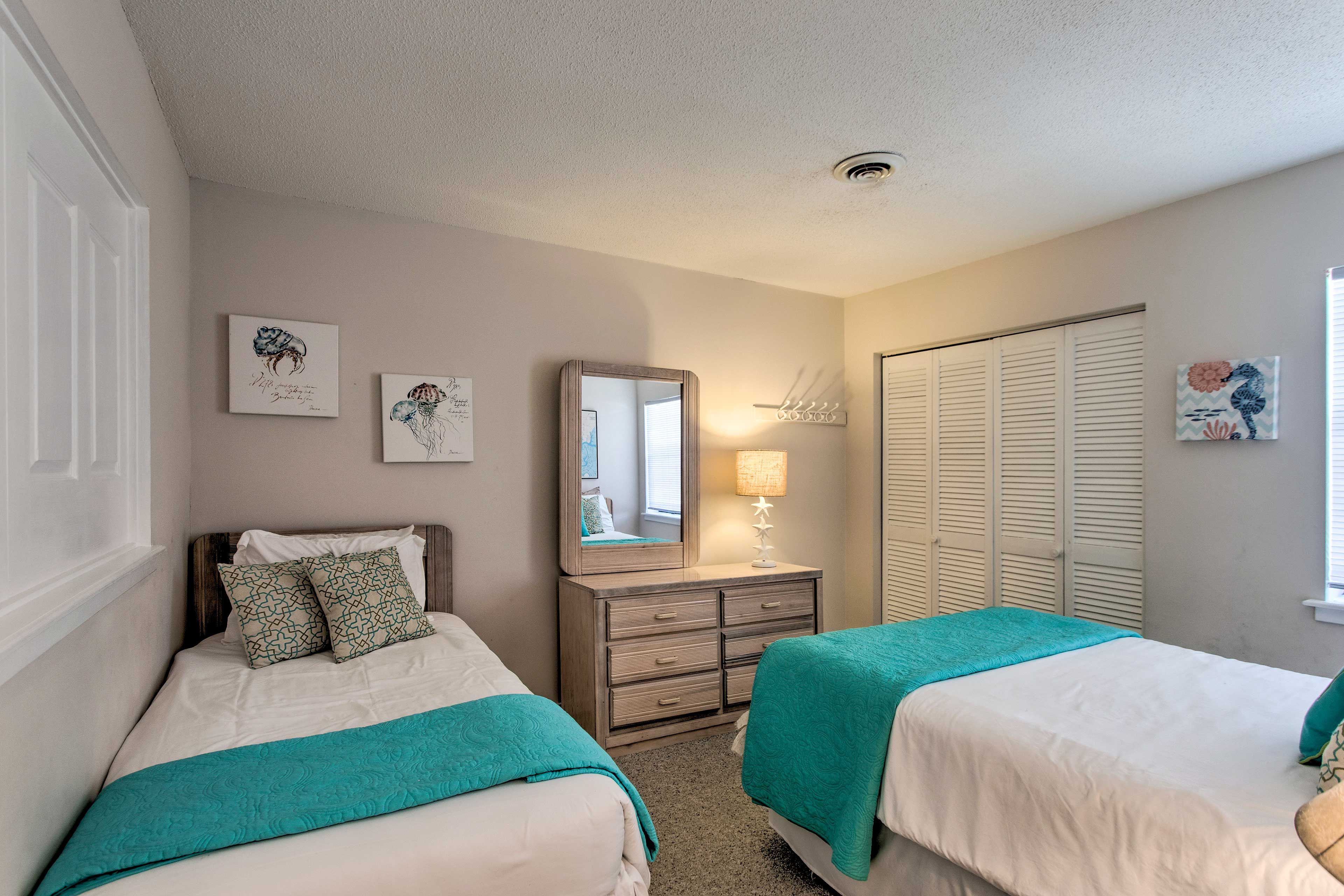 Bedroom 2 | Full Bed | Twin Bed