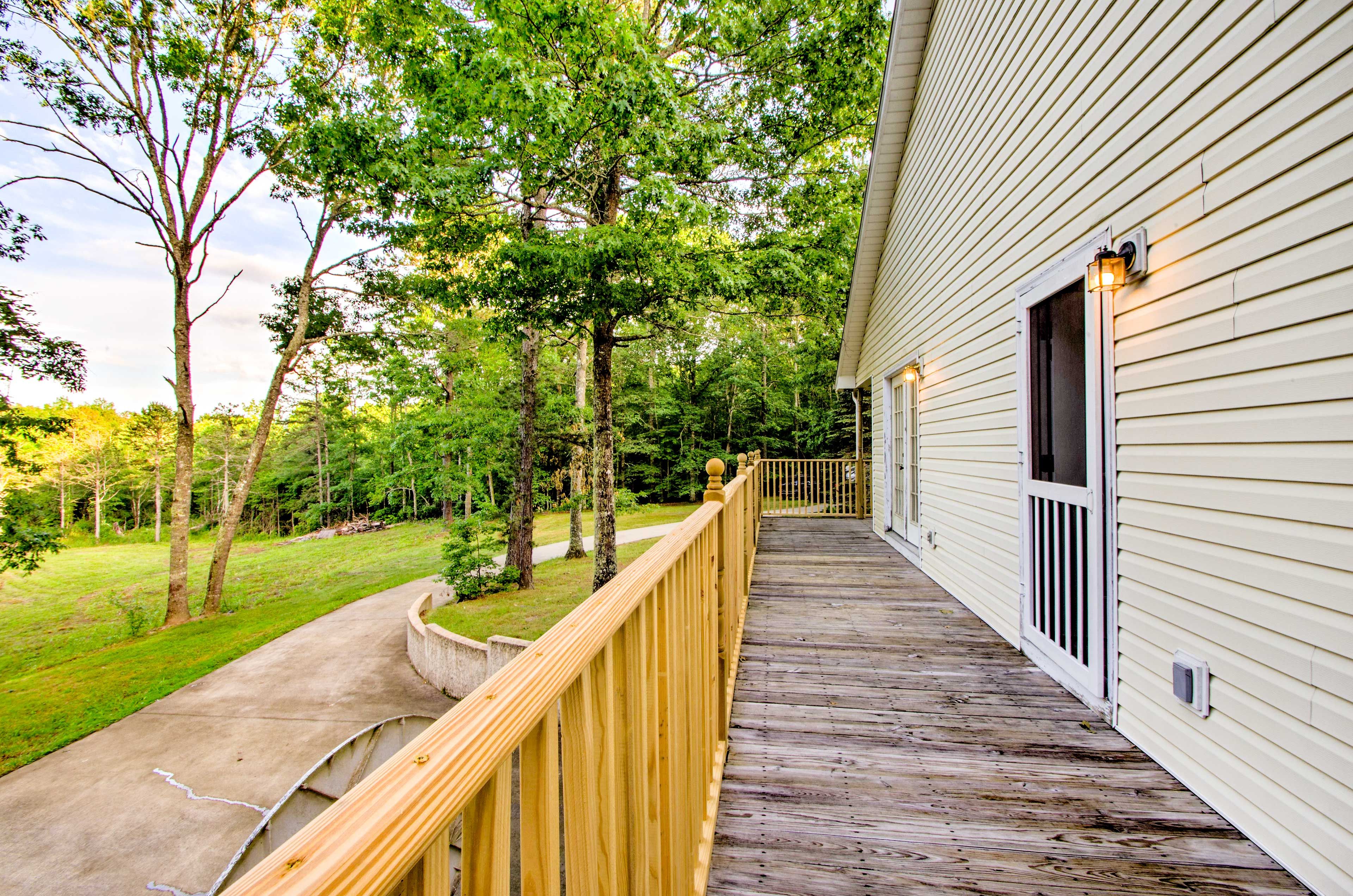 Wraparound Deck