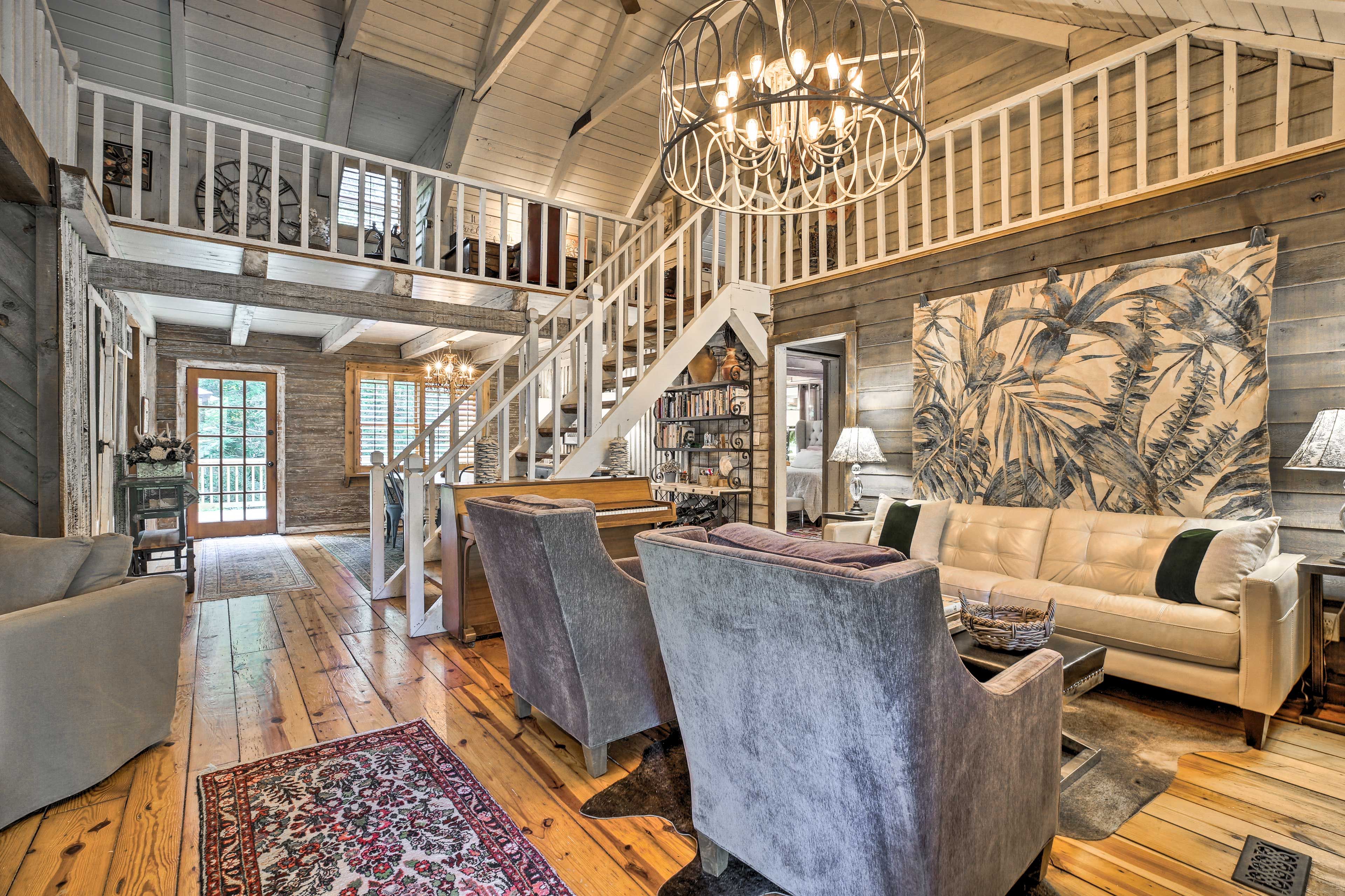 Sitting Area | Multi-Story Property
