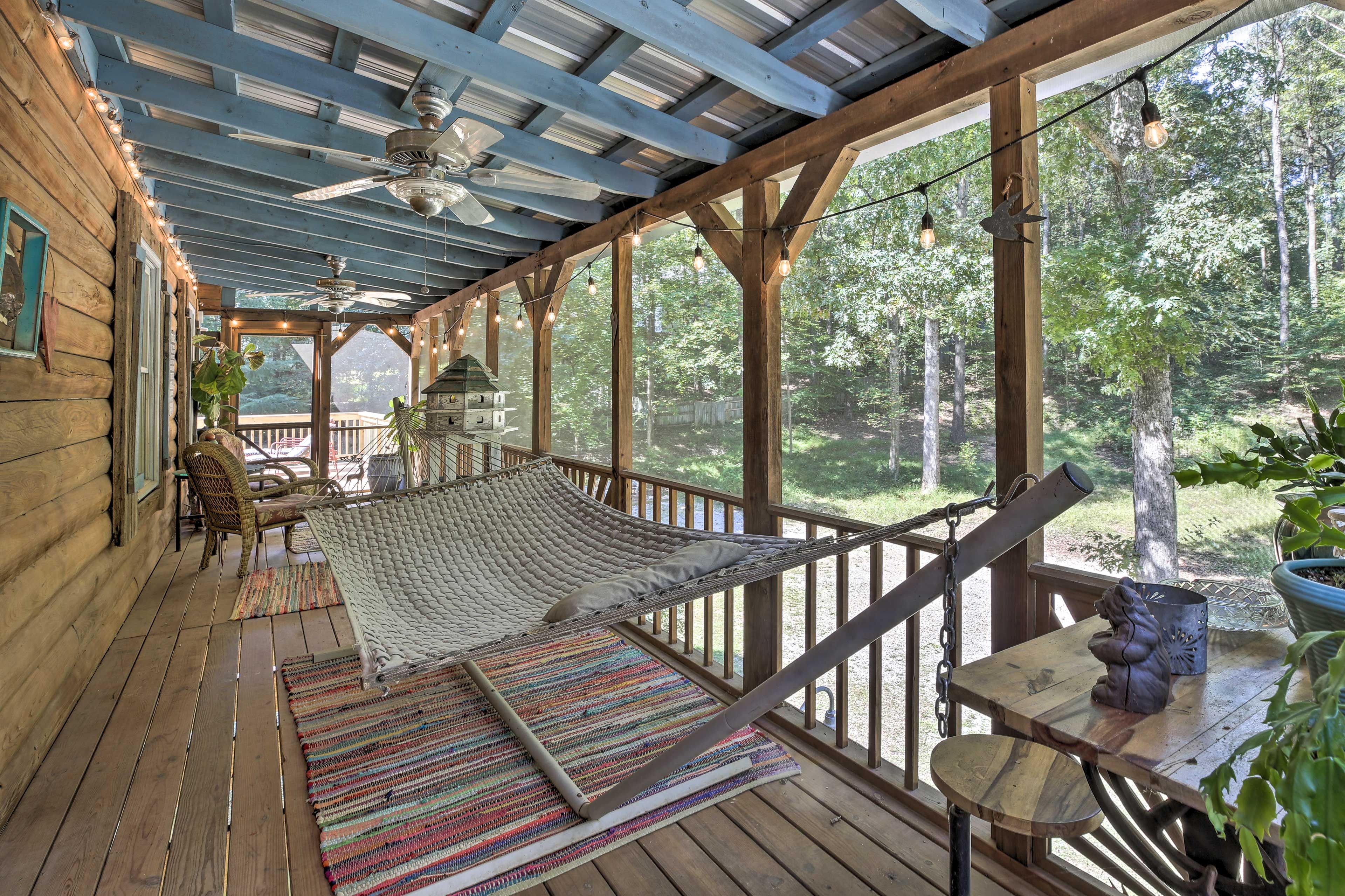 Screened-in Porch