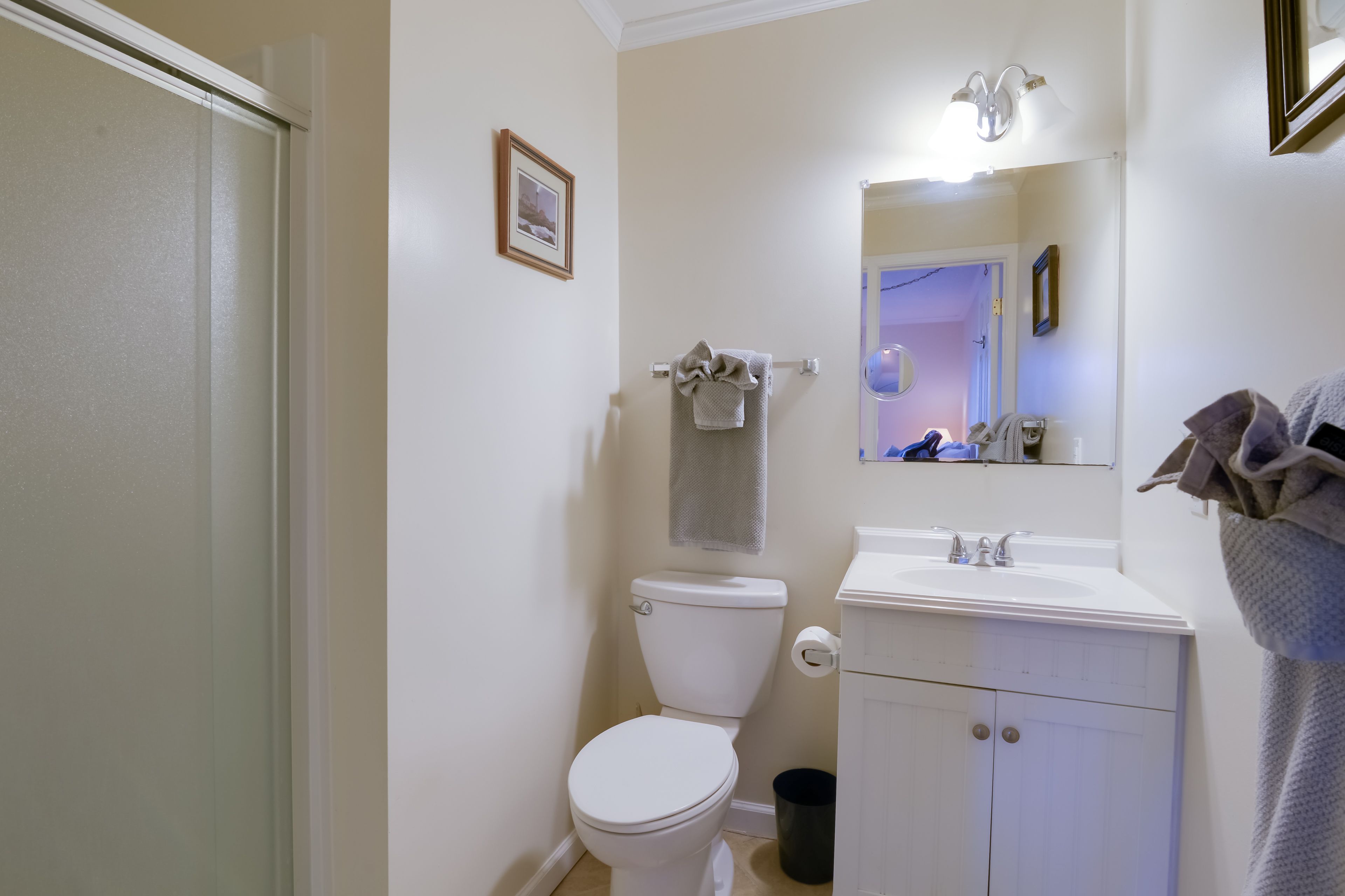 Full Bathroom