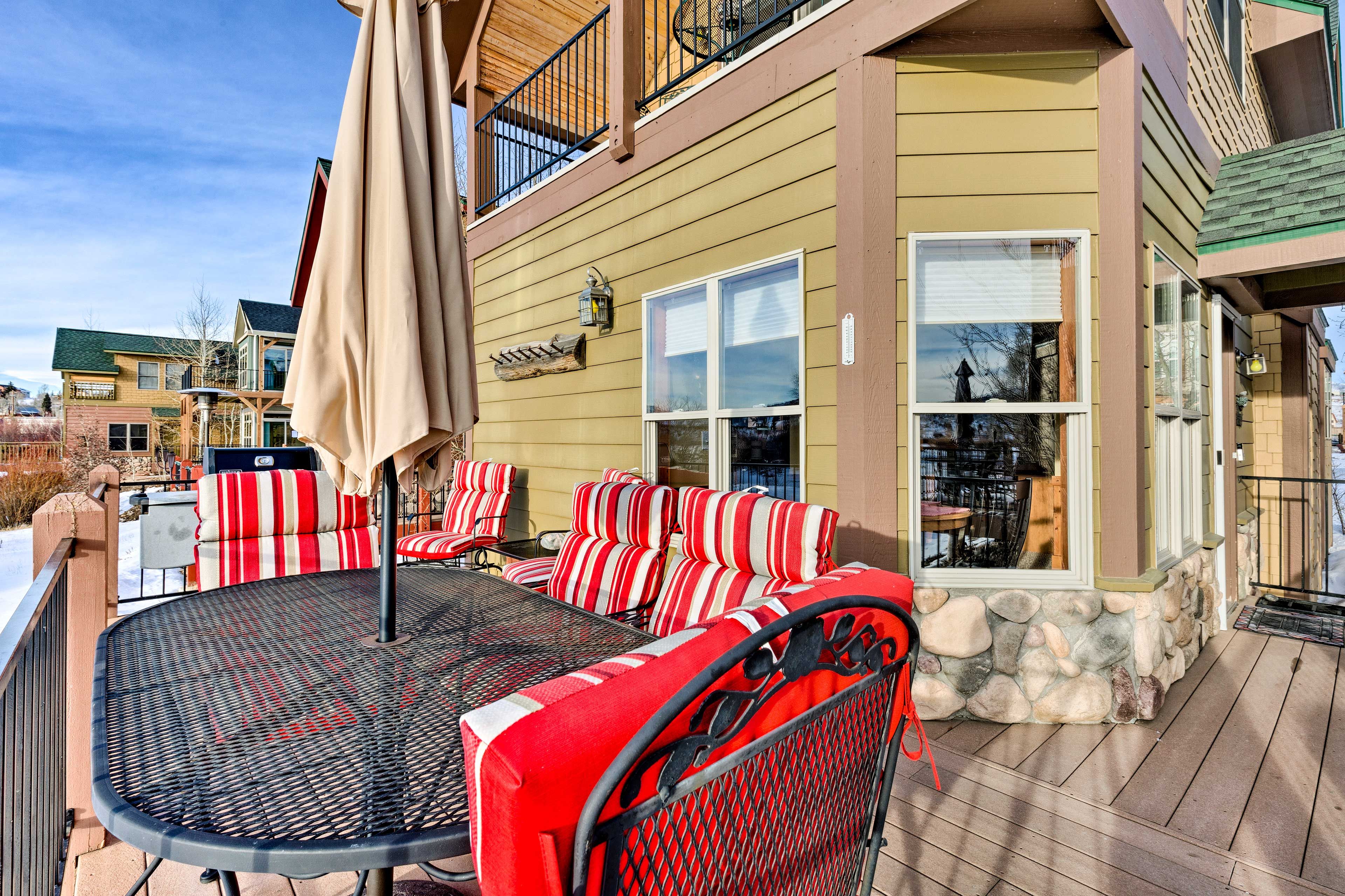 Private Deck