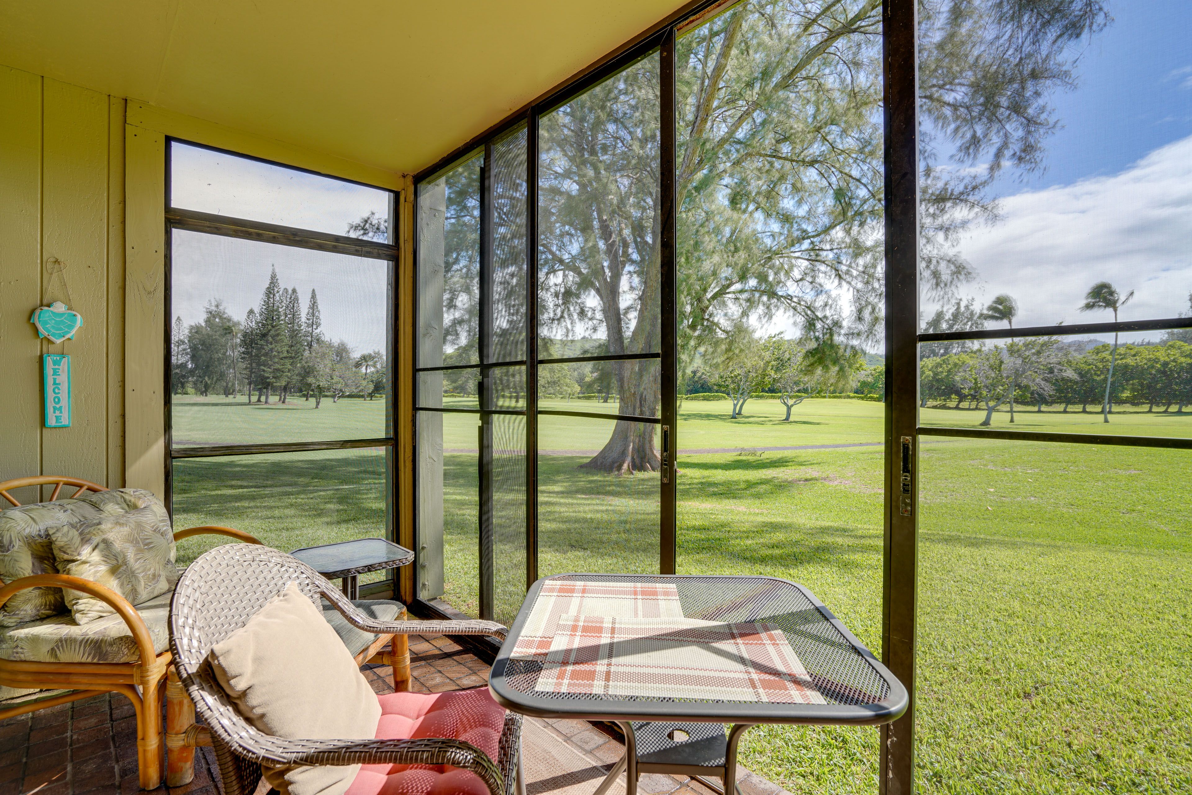 Screened Lanai | Golf Course View