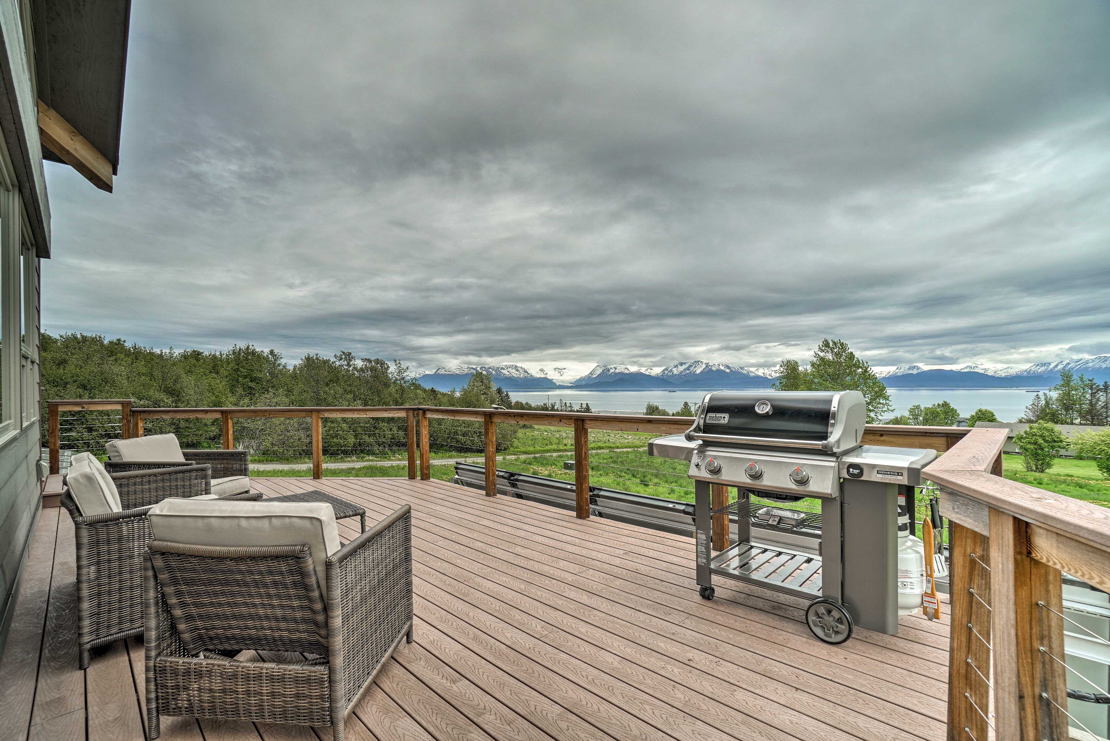 Homer Vacation Rental | 4BR | 3BA | 3,618 Sq Ft | Steps Required