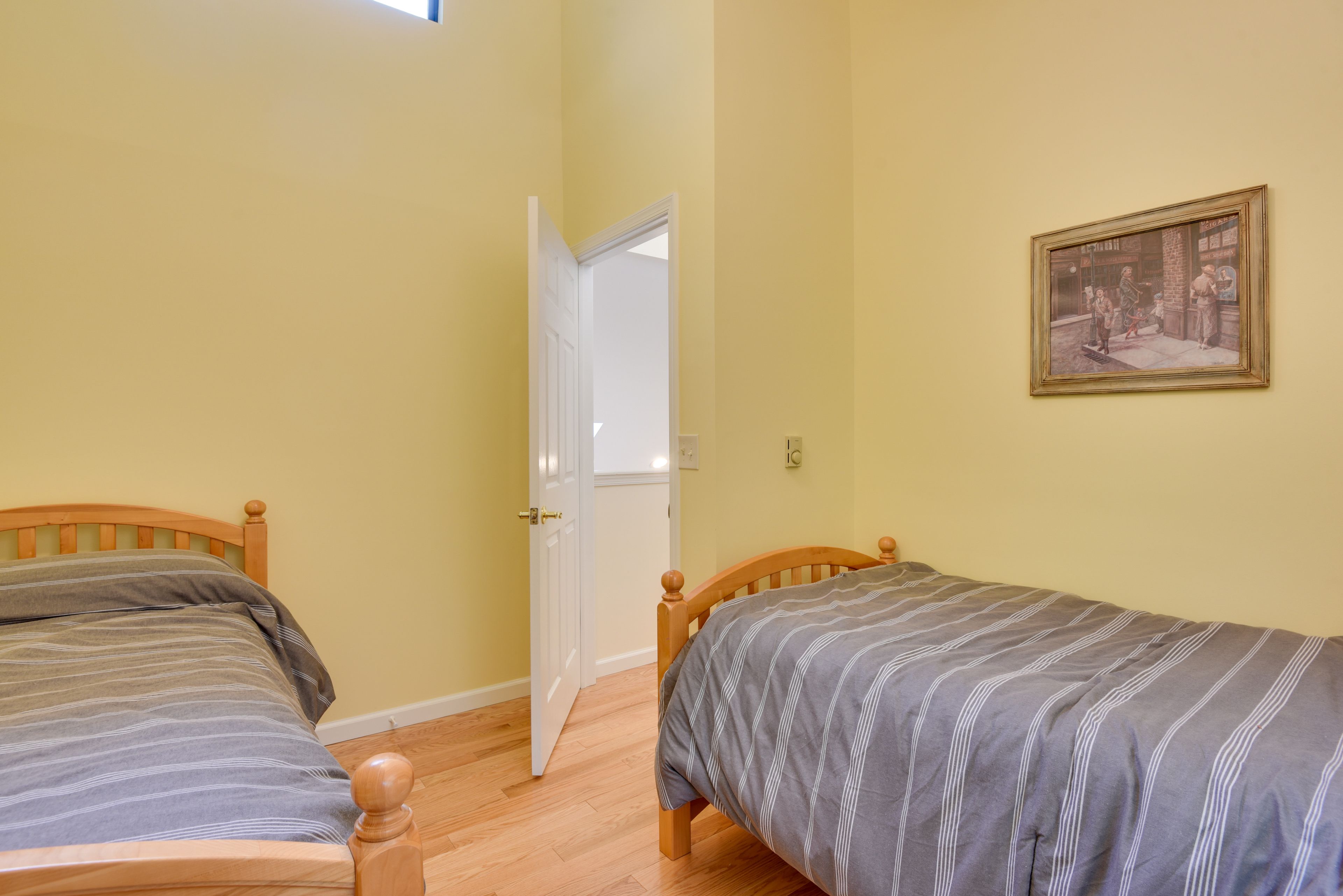 Bedroom 4 | 2 Twin Beds