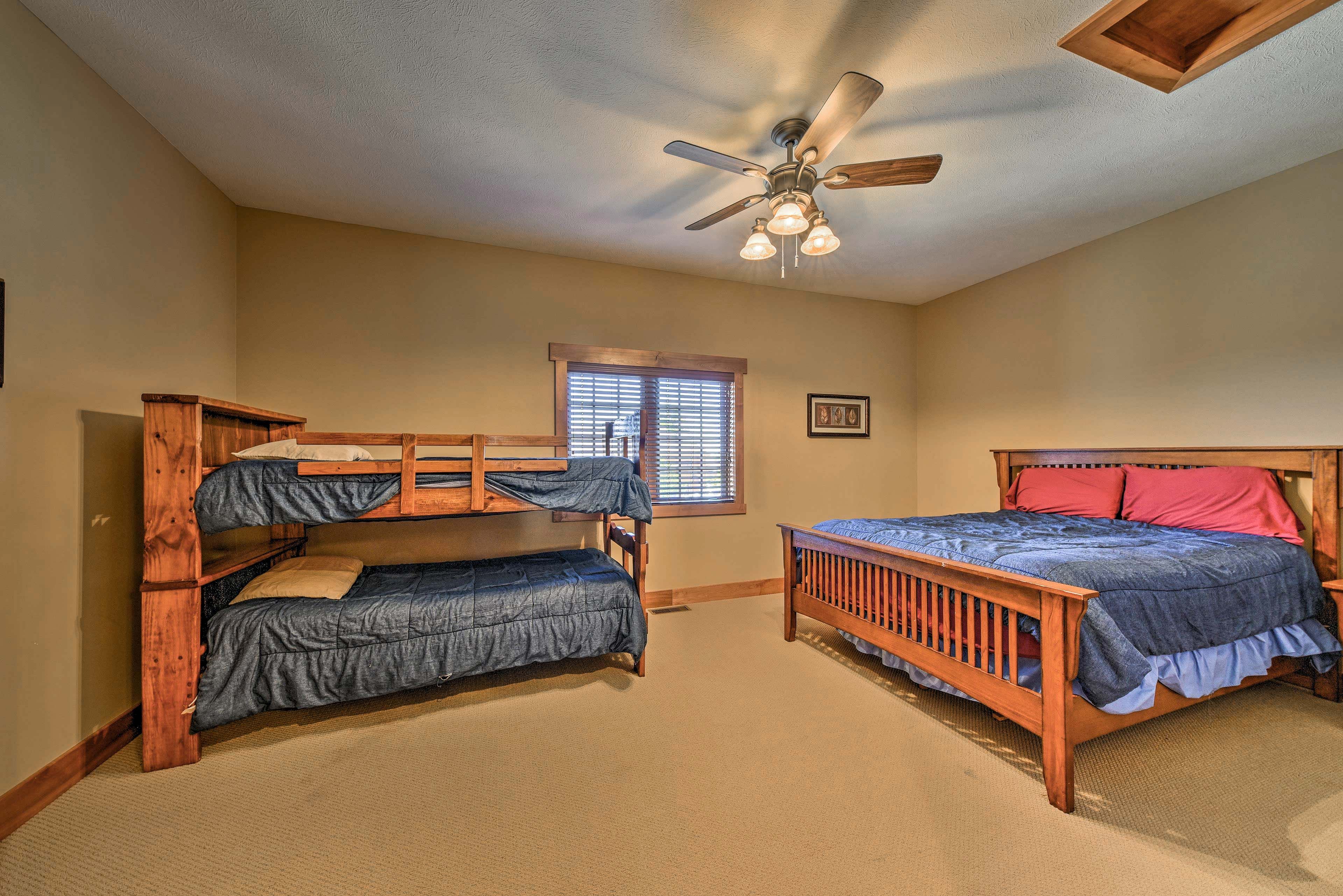Bedroom 2 | Queen Bed | Twin Bunk Bed