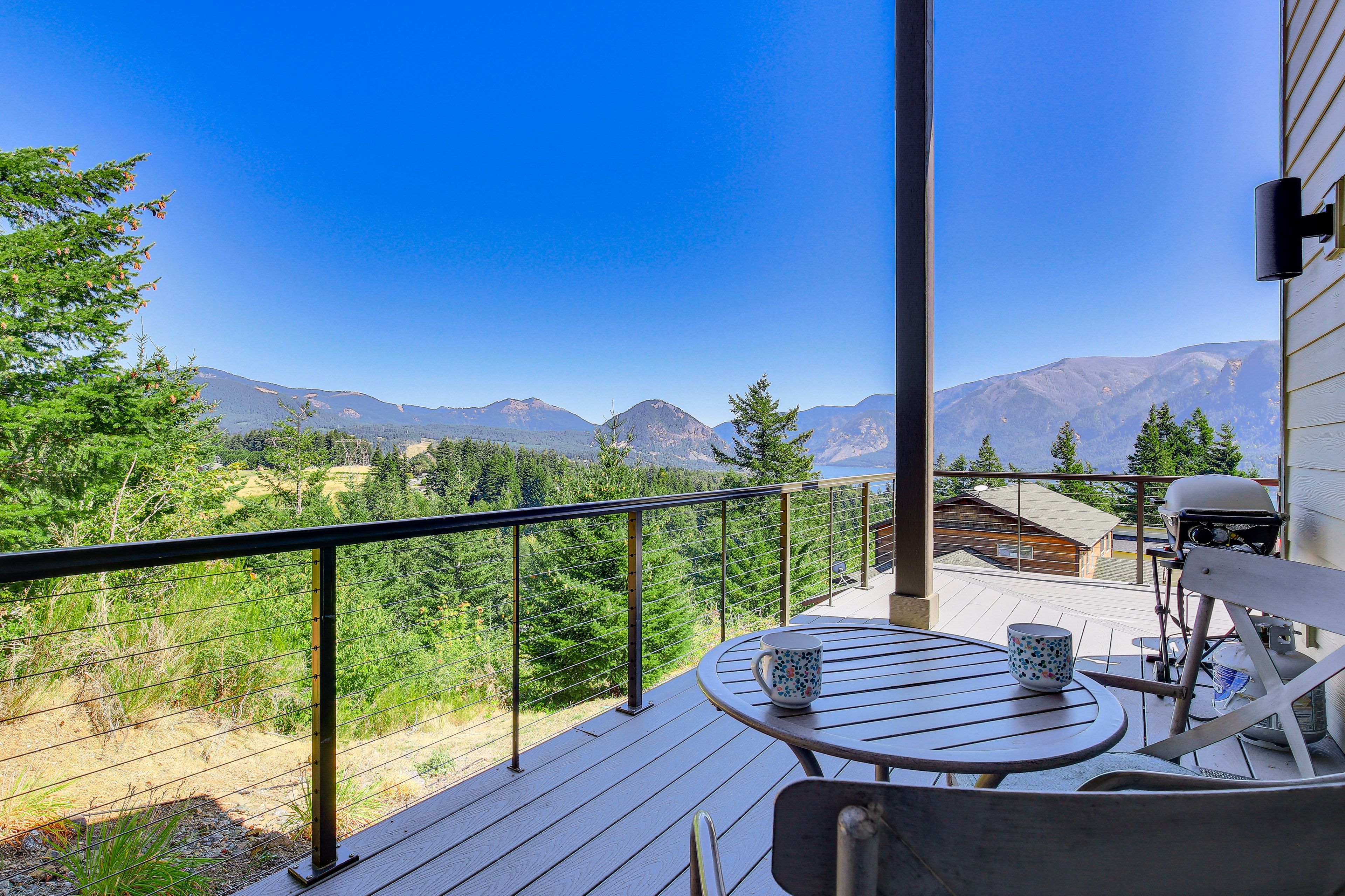 Deck | Mountain Views