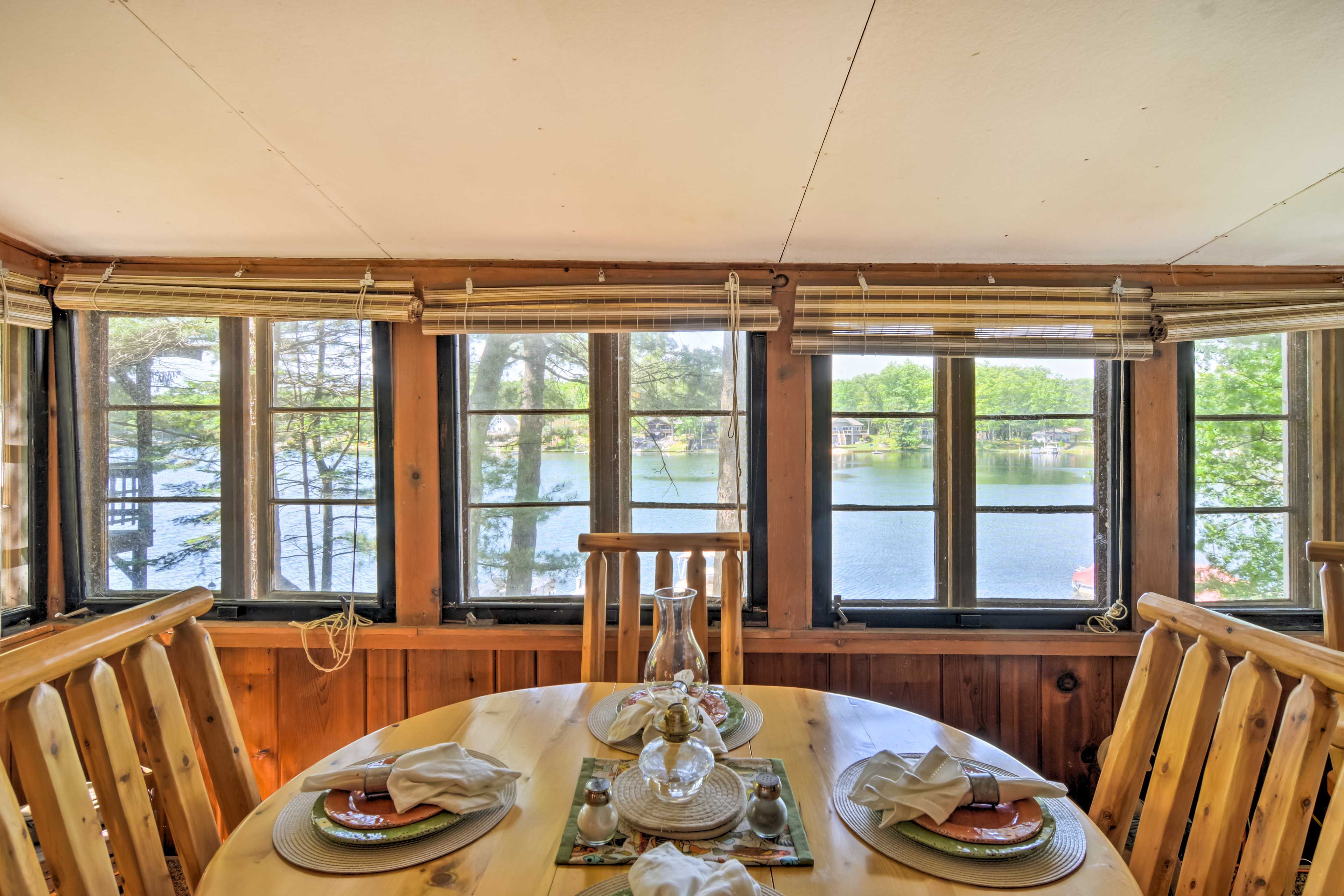 Dining Area | Dishware Provided | Lake Views
