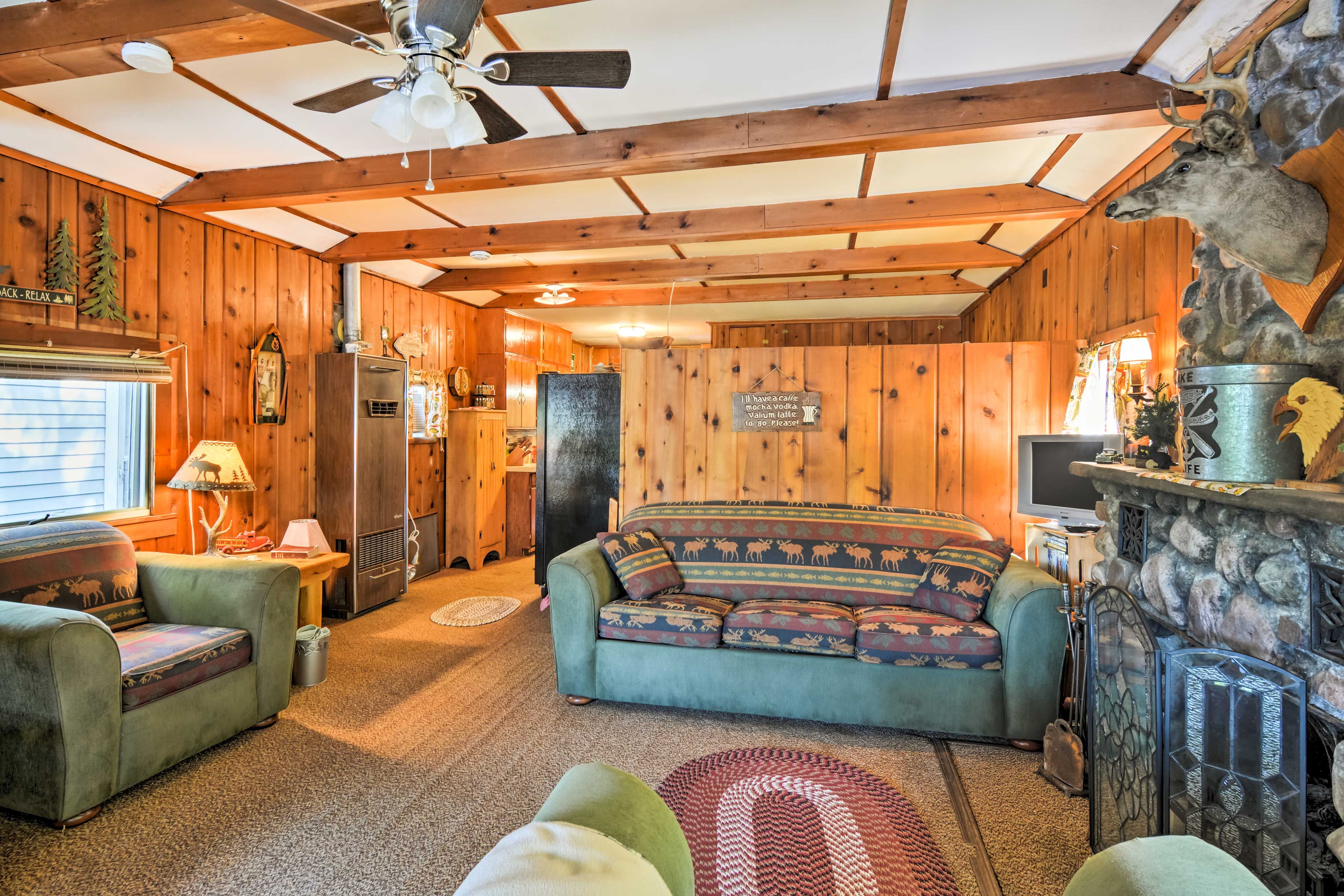 Living Room | Twin/Twin/Twin Bunk Bed