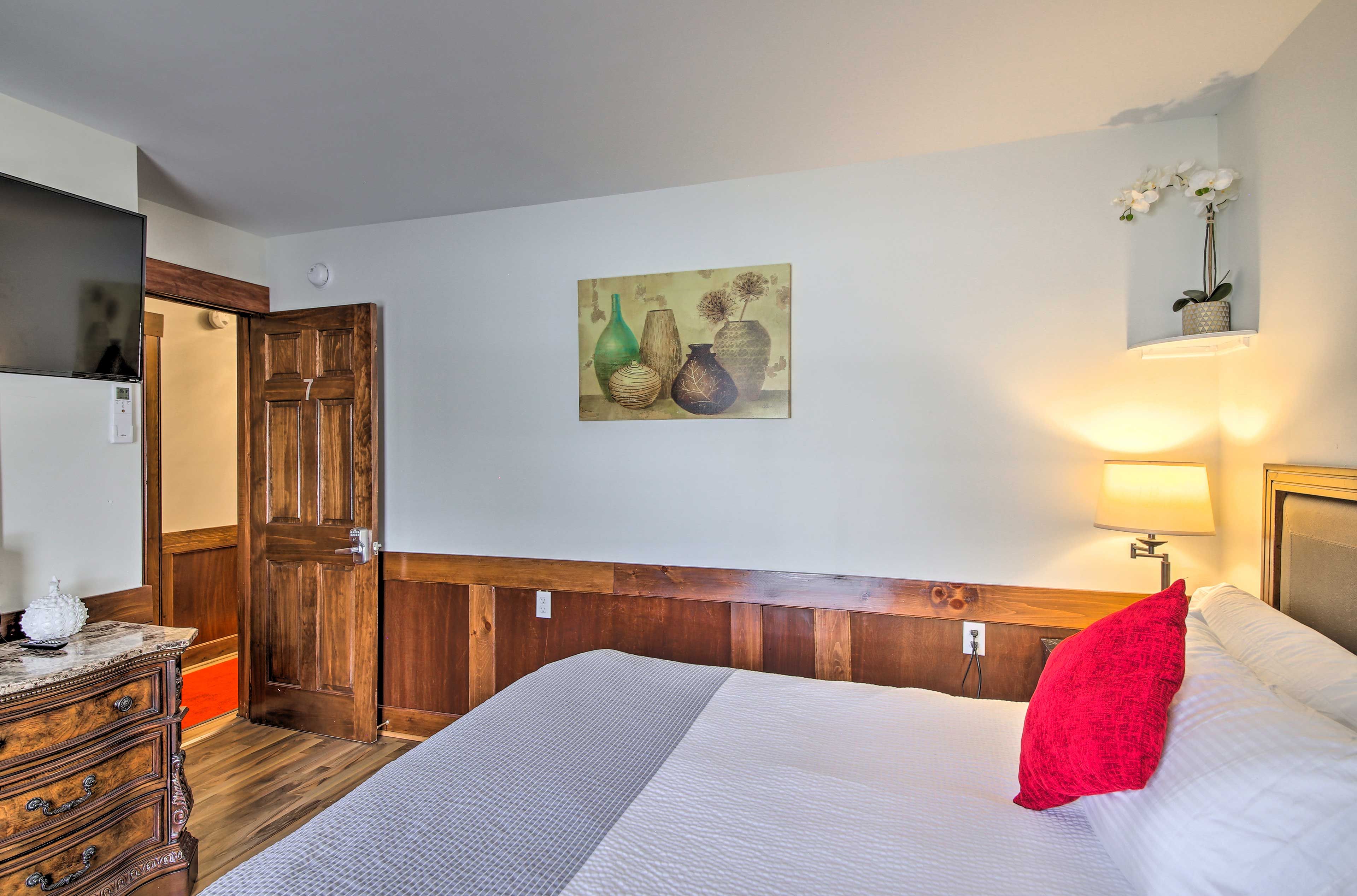 Bedroom 2 | Cable TV | Kitchenette