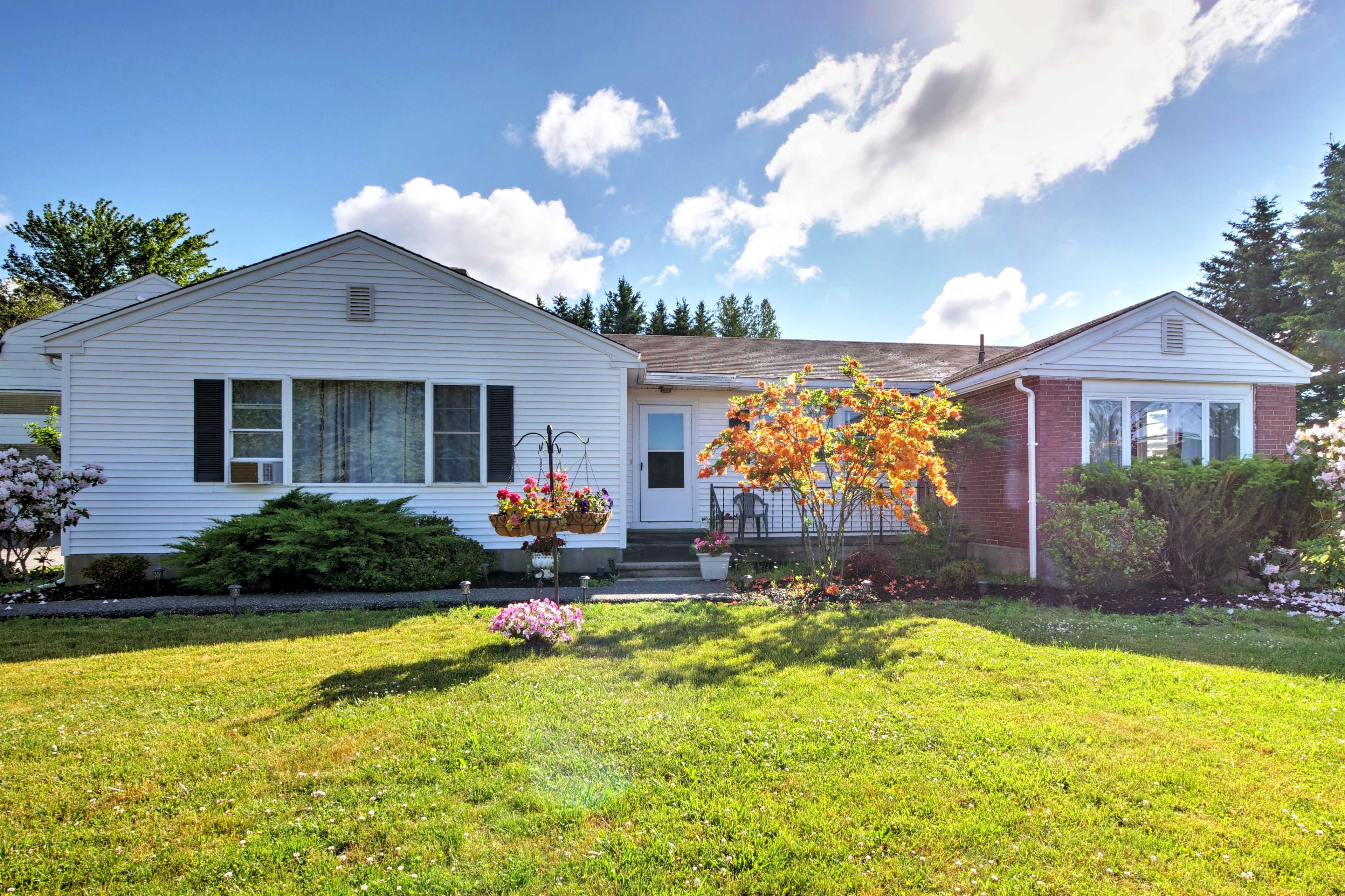 Ellsworth Vacation Rental | 3BR | 4BA | Single-Story Home | 1,556 Sq Ft