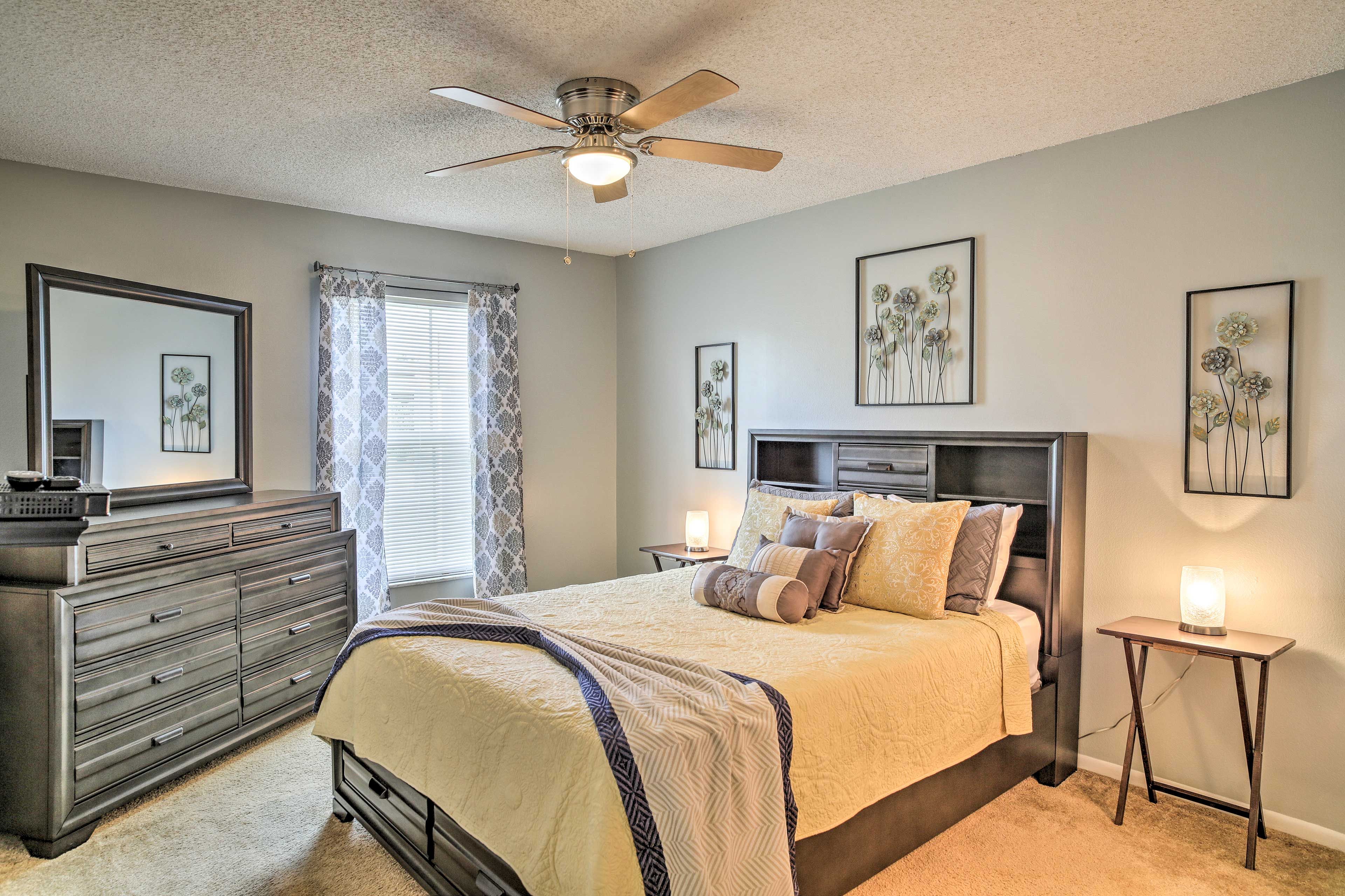 Both bedrooms provide brand new bedding.