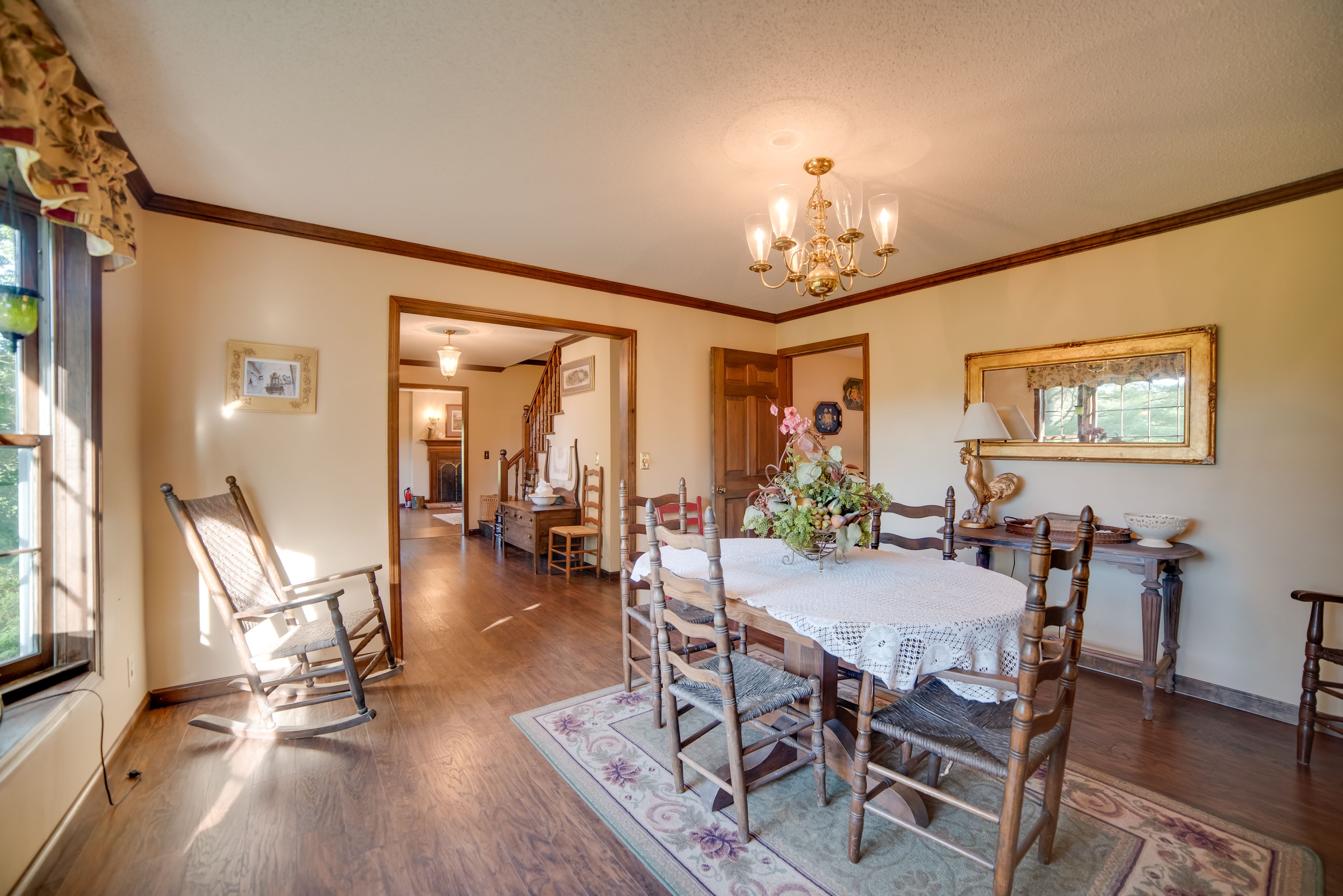 Dining Space | Dishware/Flatware