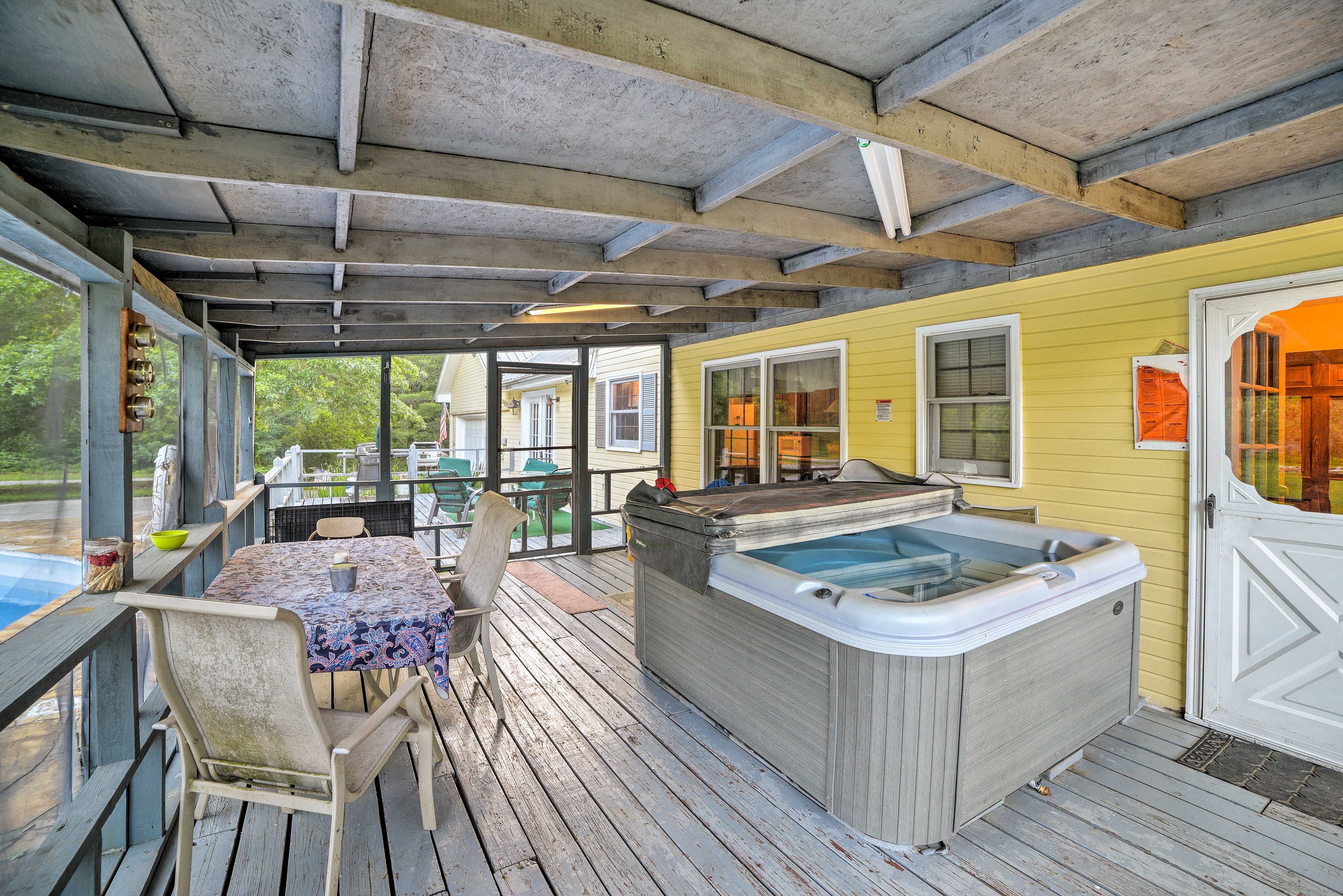 Screened Porch