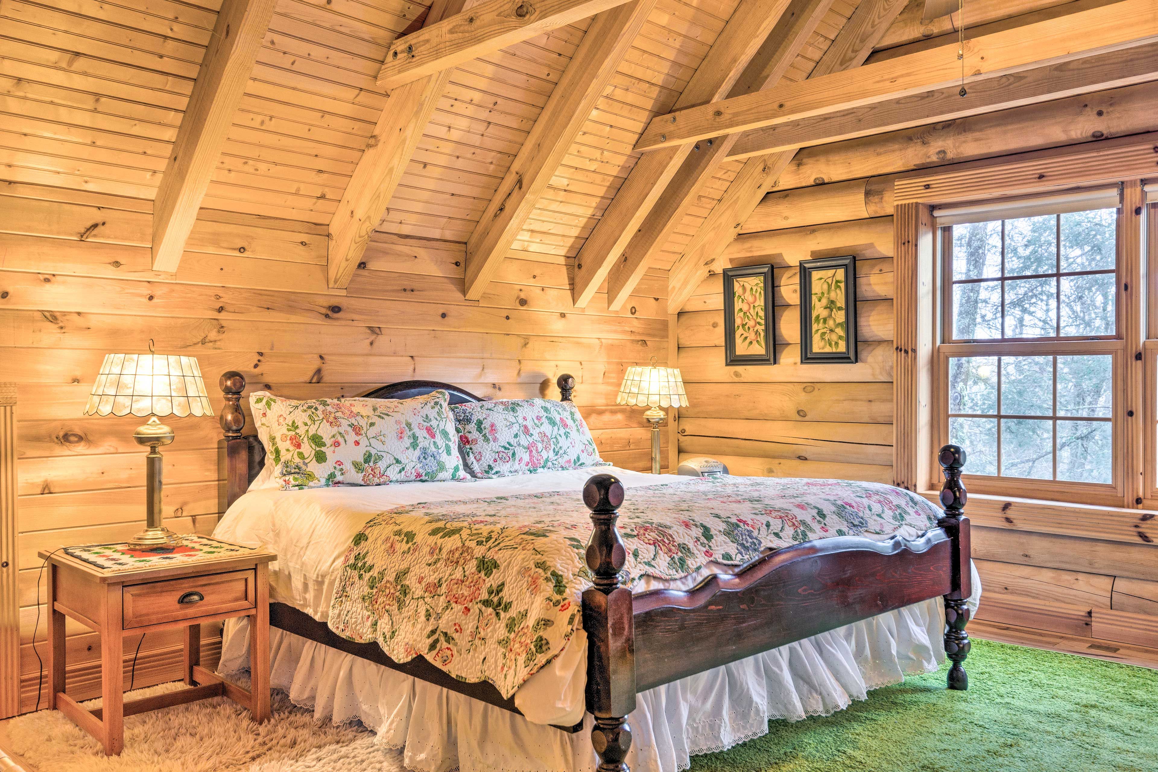 Bedroom 1 | King Bed | 2nd Floor