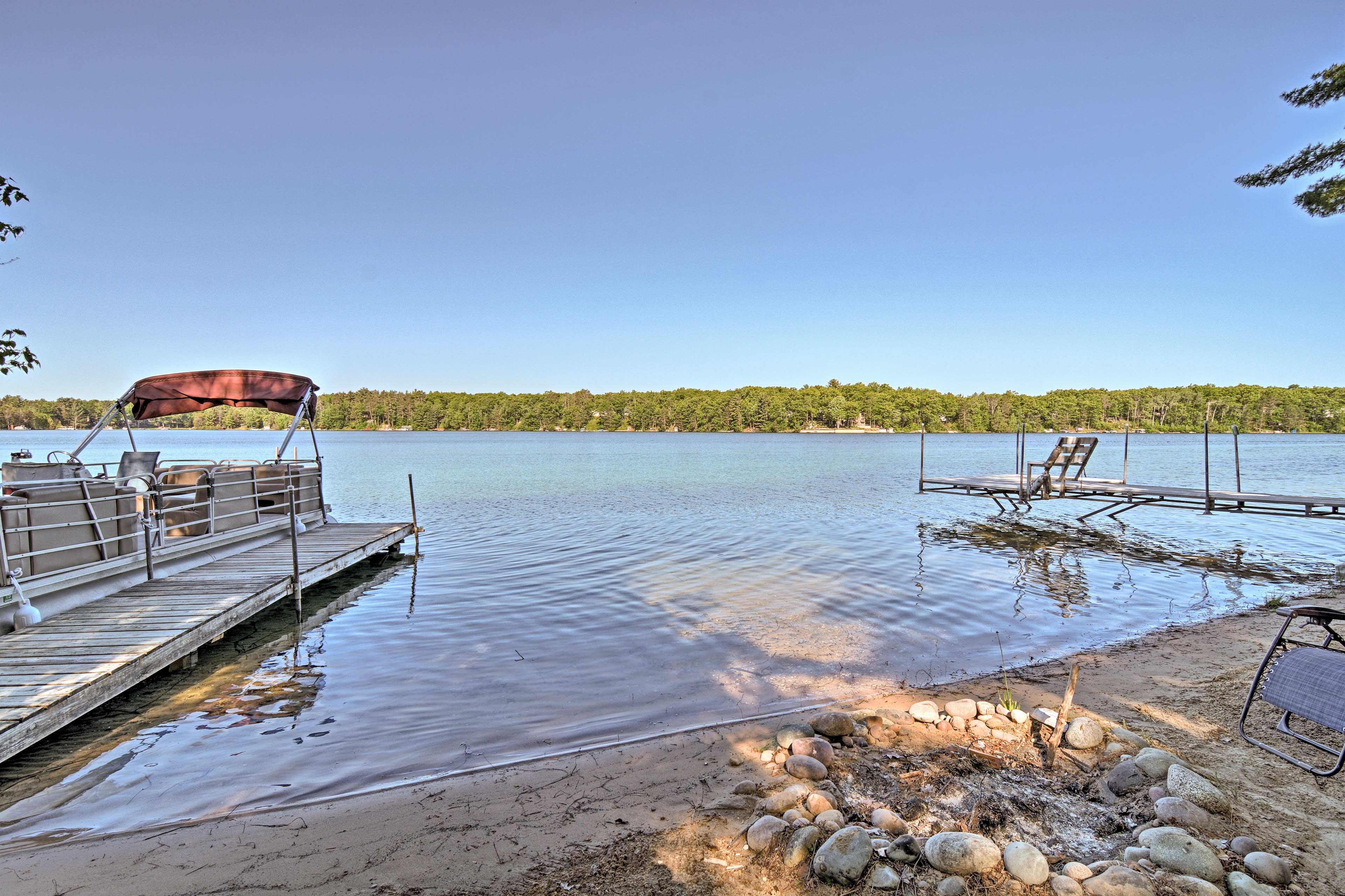 Go for a dip to cool off on summer days!