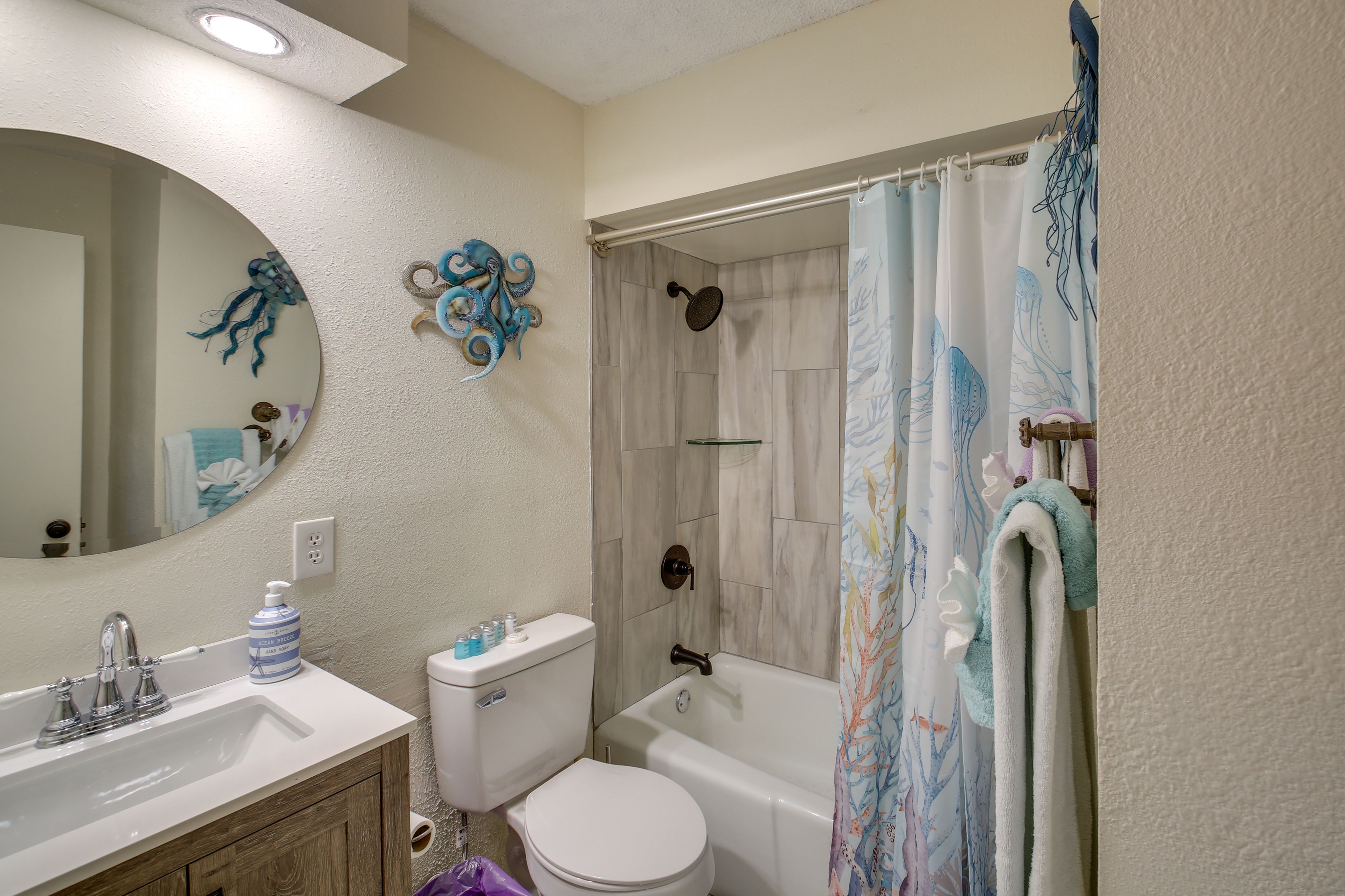 Full Bathroom