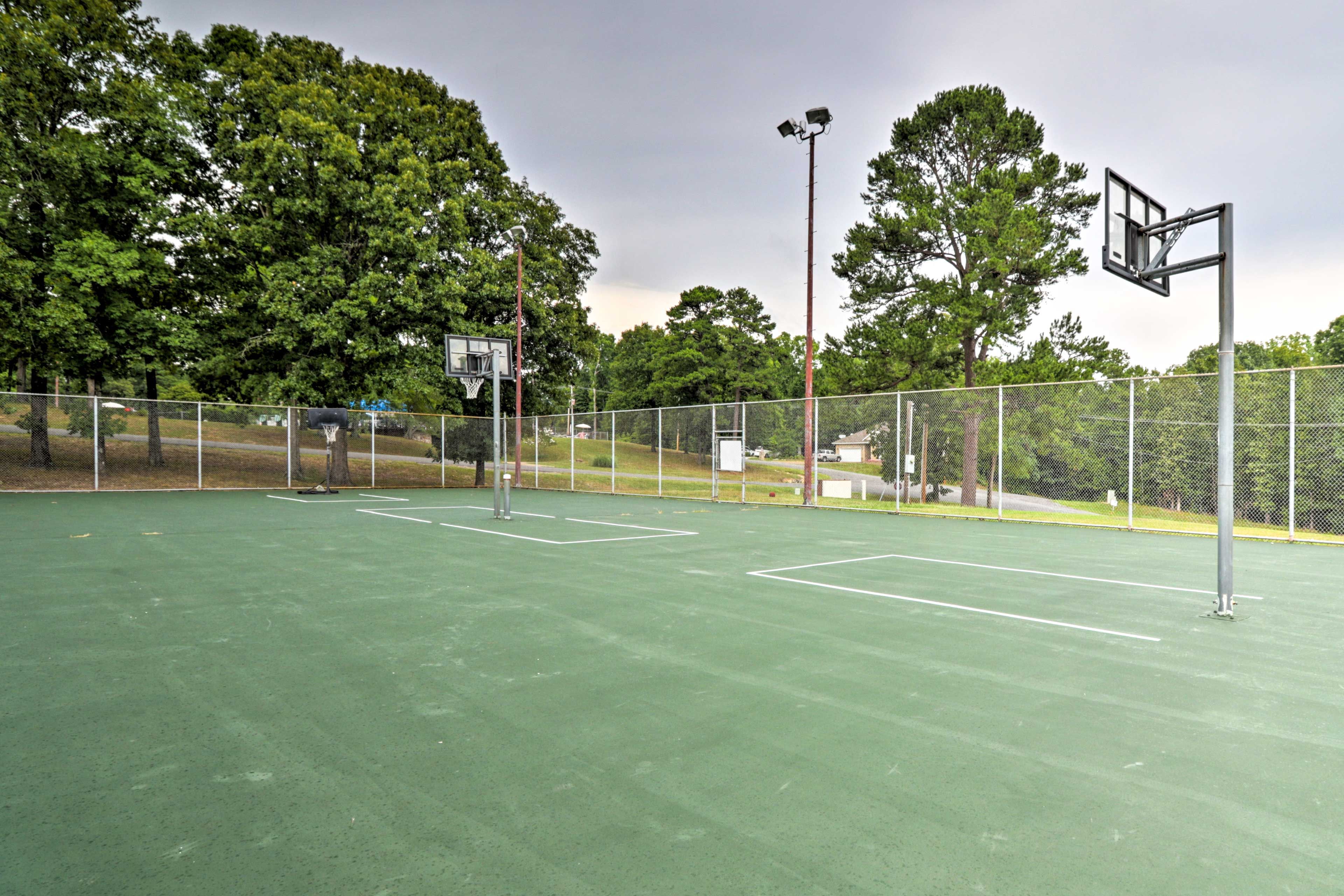 Community Amenities | Basketball Court