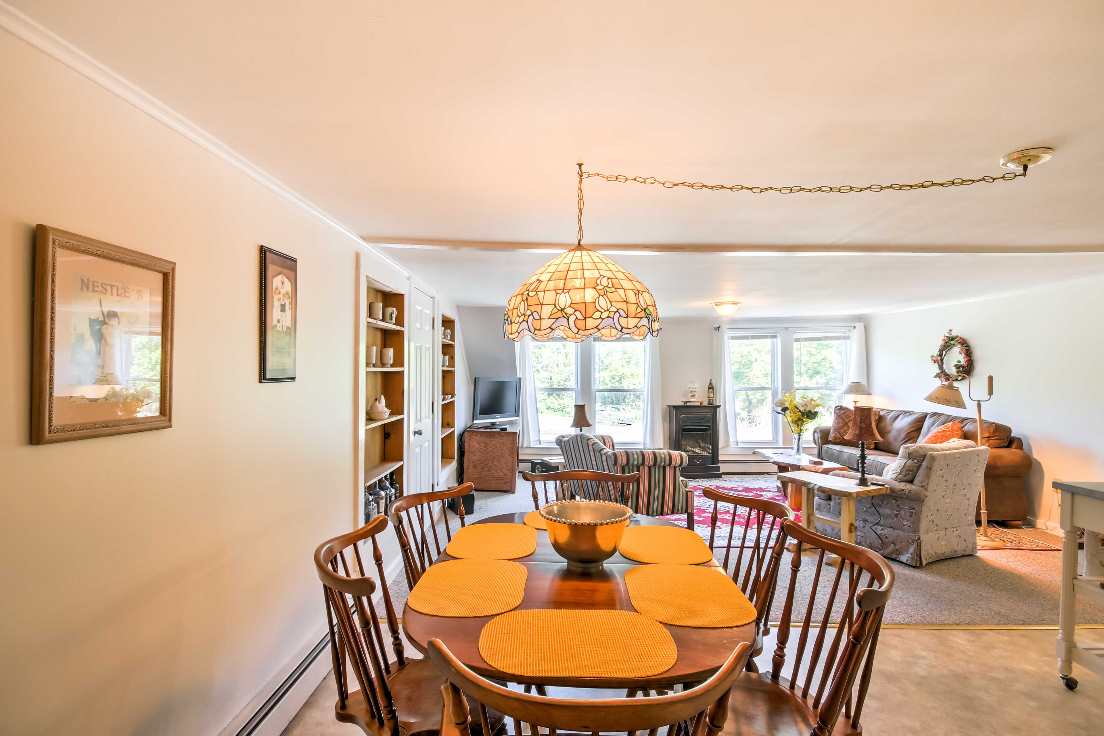 Dining Space | Dishware/Flatware
