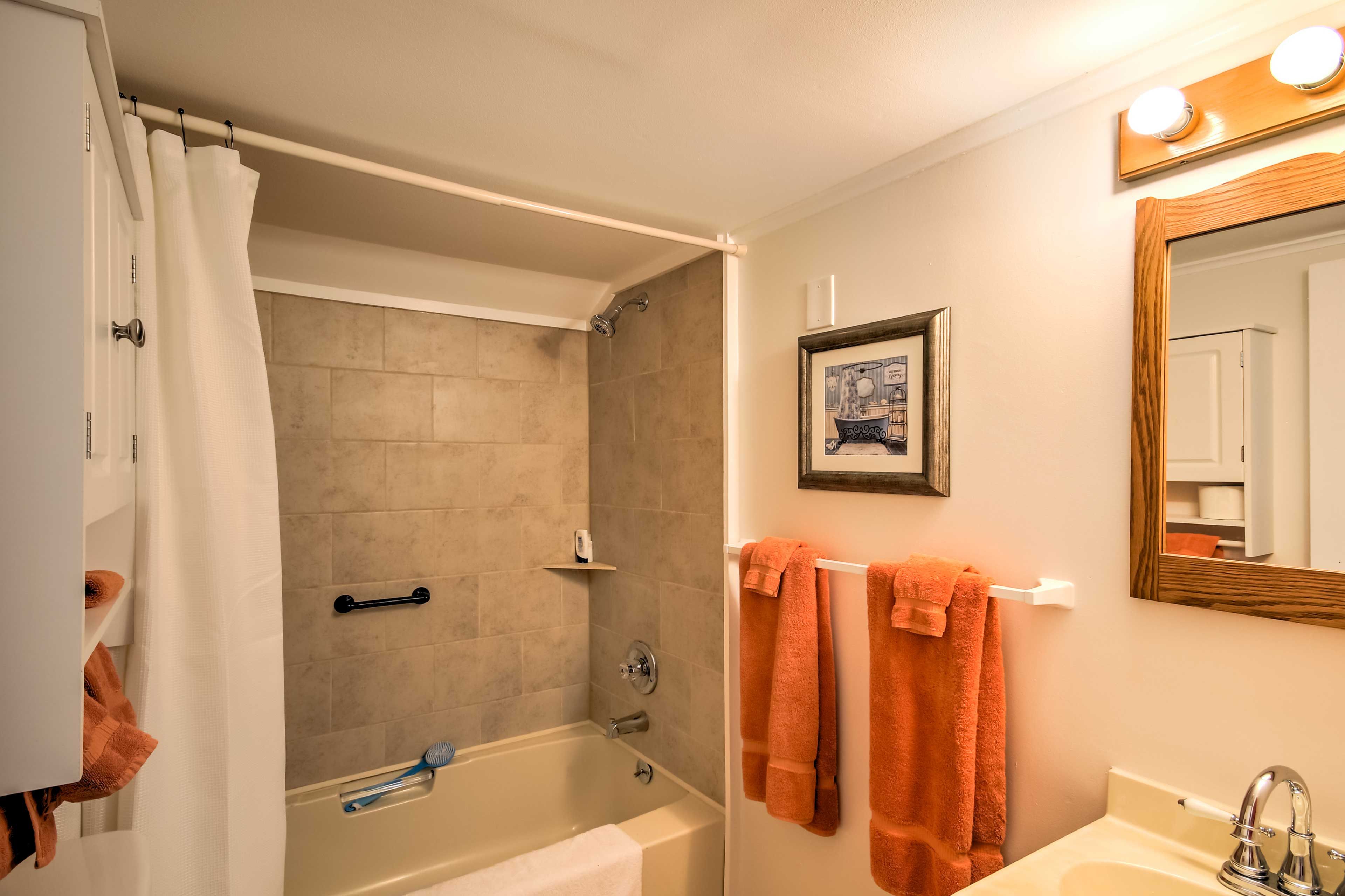 Bathroom | Towels Provided