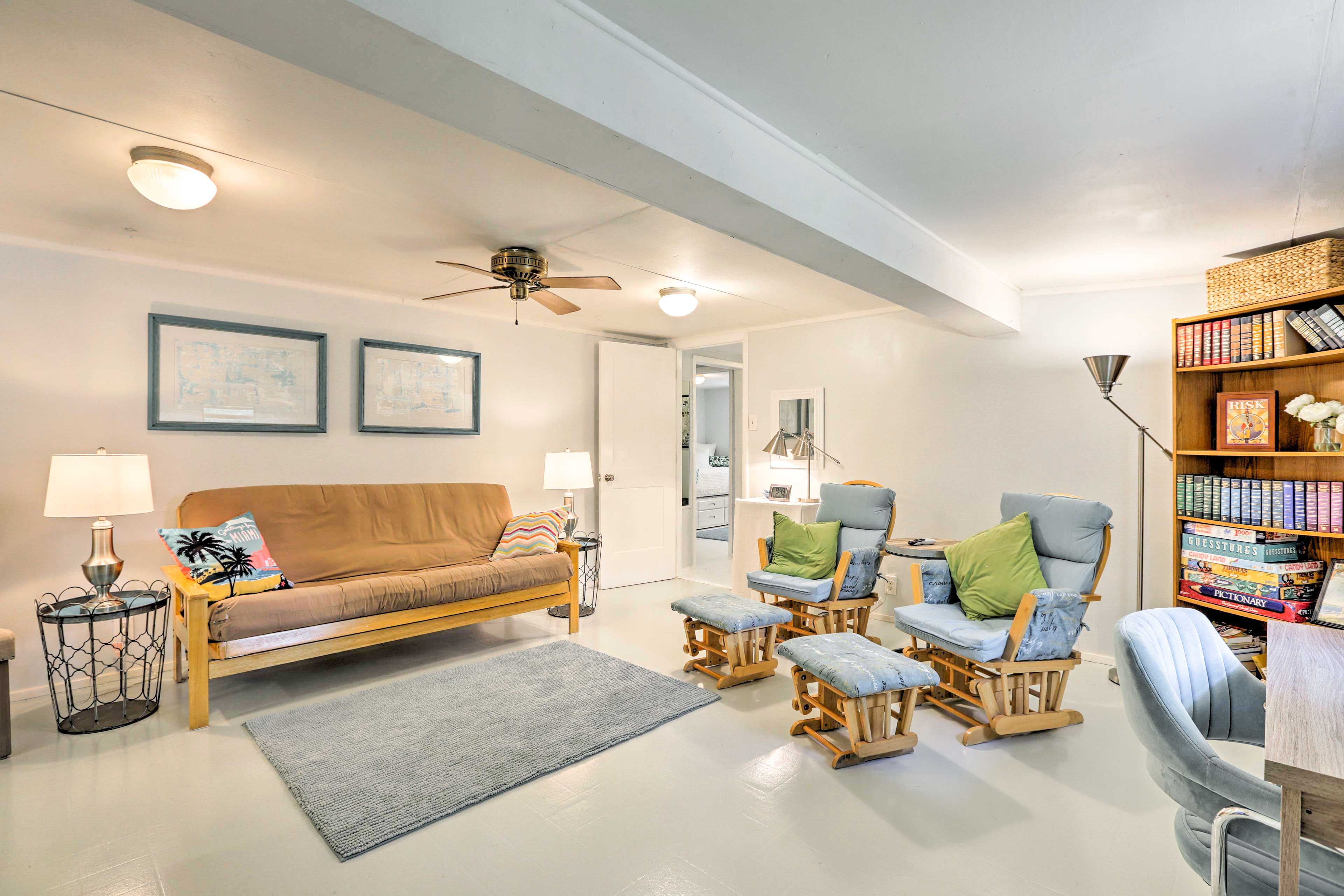 Living Room | Futon | Central A/C | Books