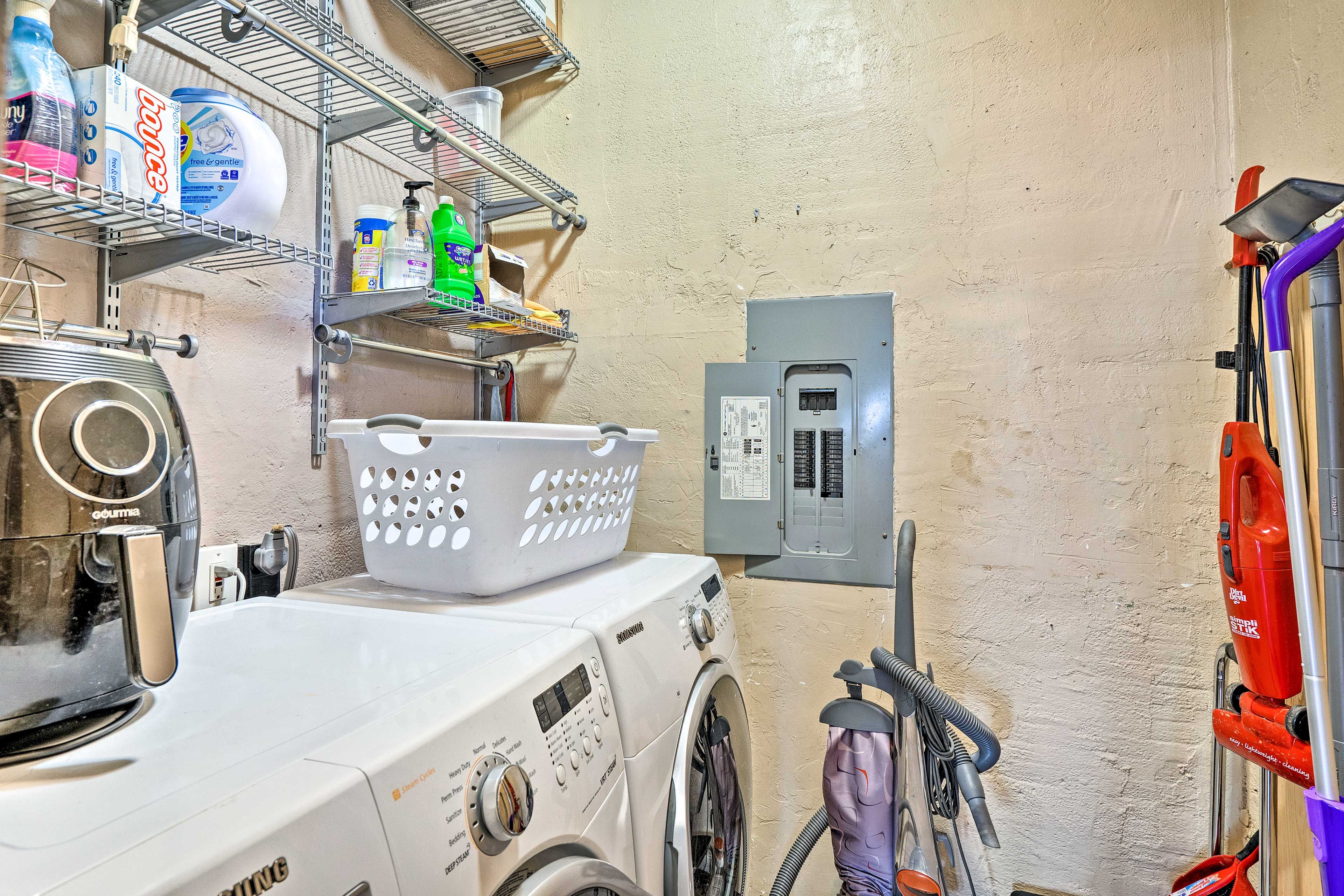 Laundry Room | 1st Floor | Laundry Detergent