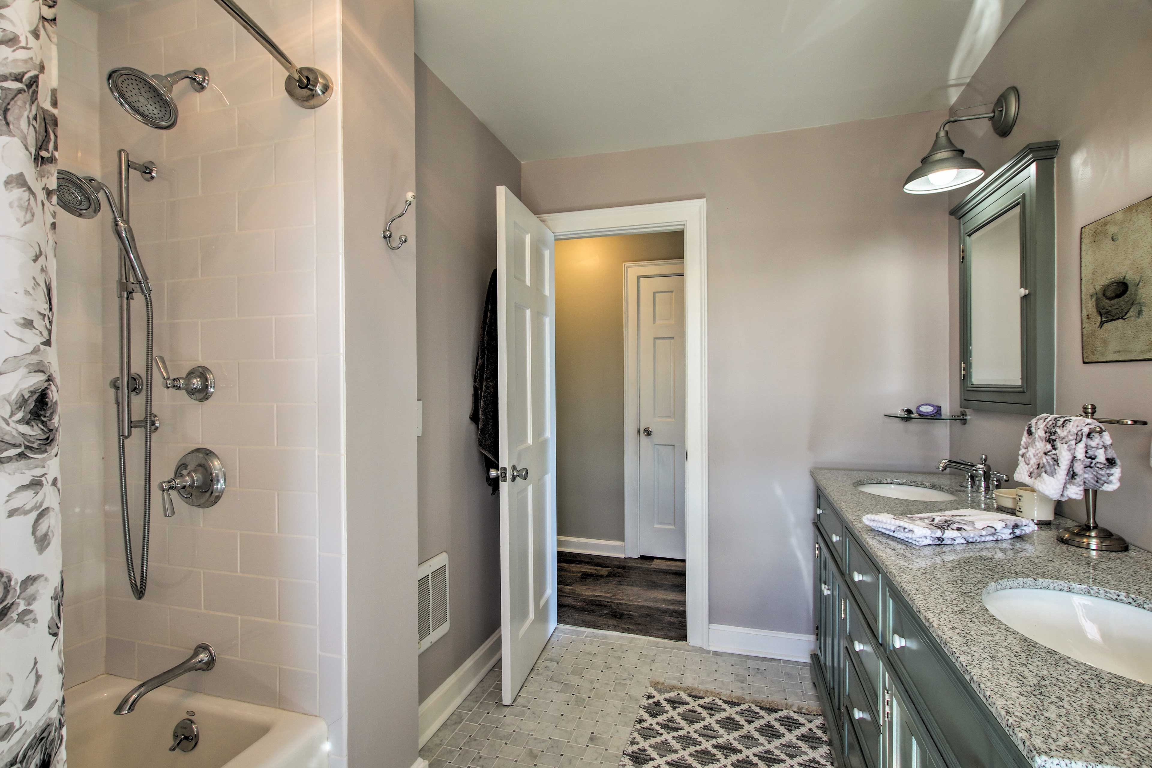 Full Bathroom