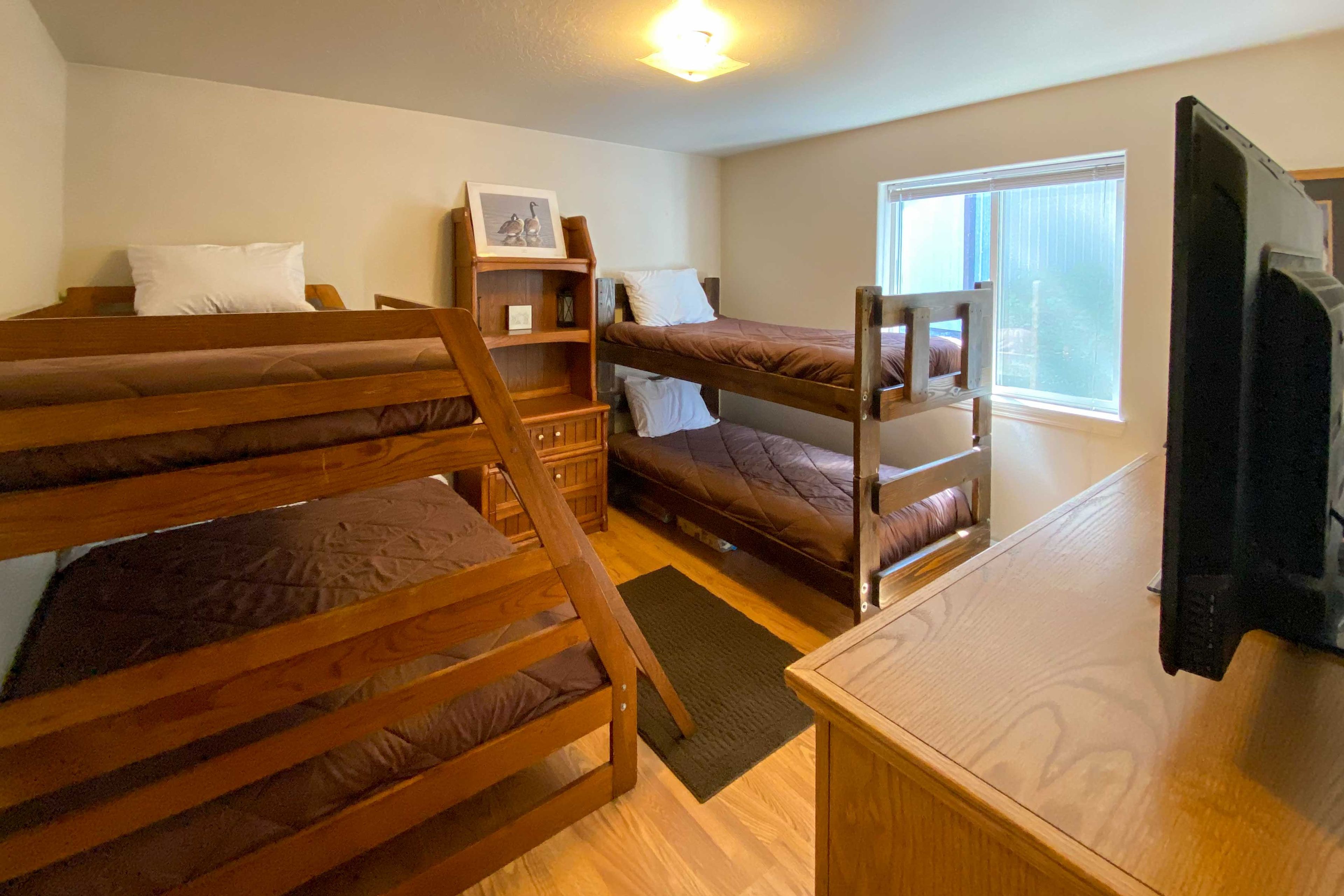 Second Bedroom | Twin/Full Bunk Bed | Twin Bunk Bed