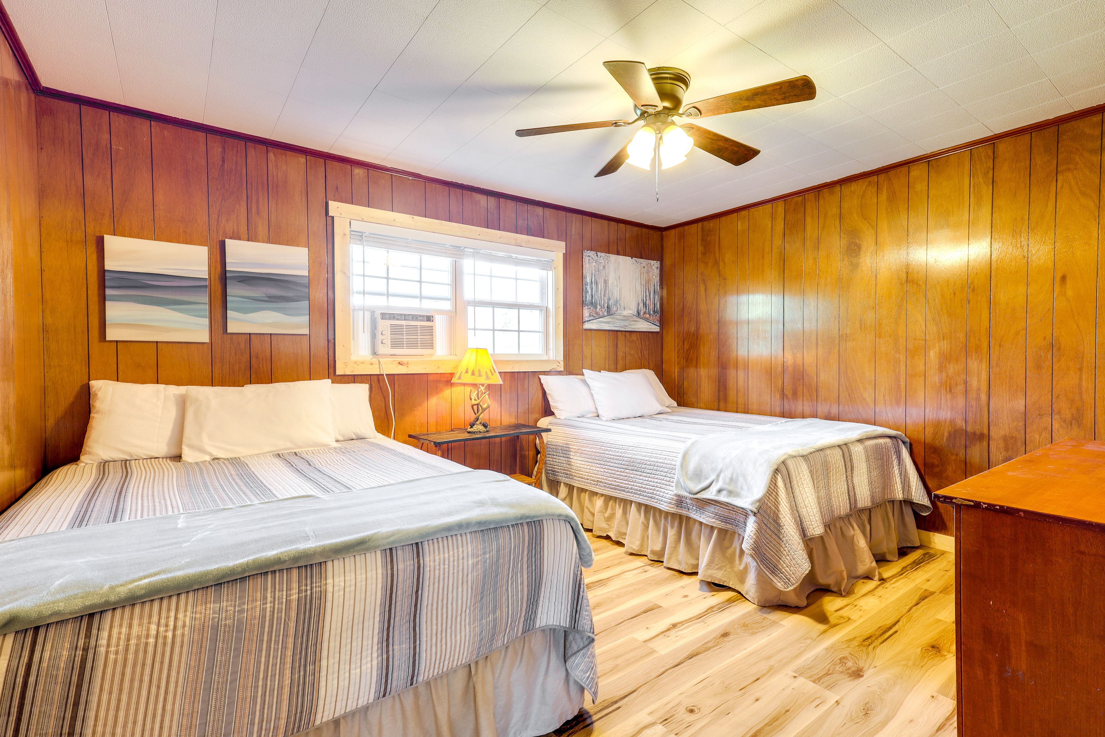 Bedroom 2 | 2 Queen Beds