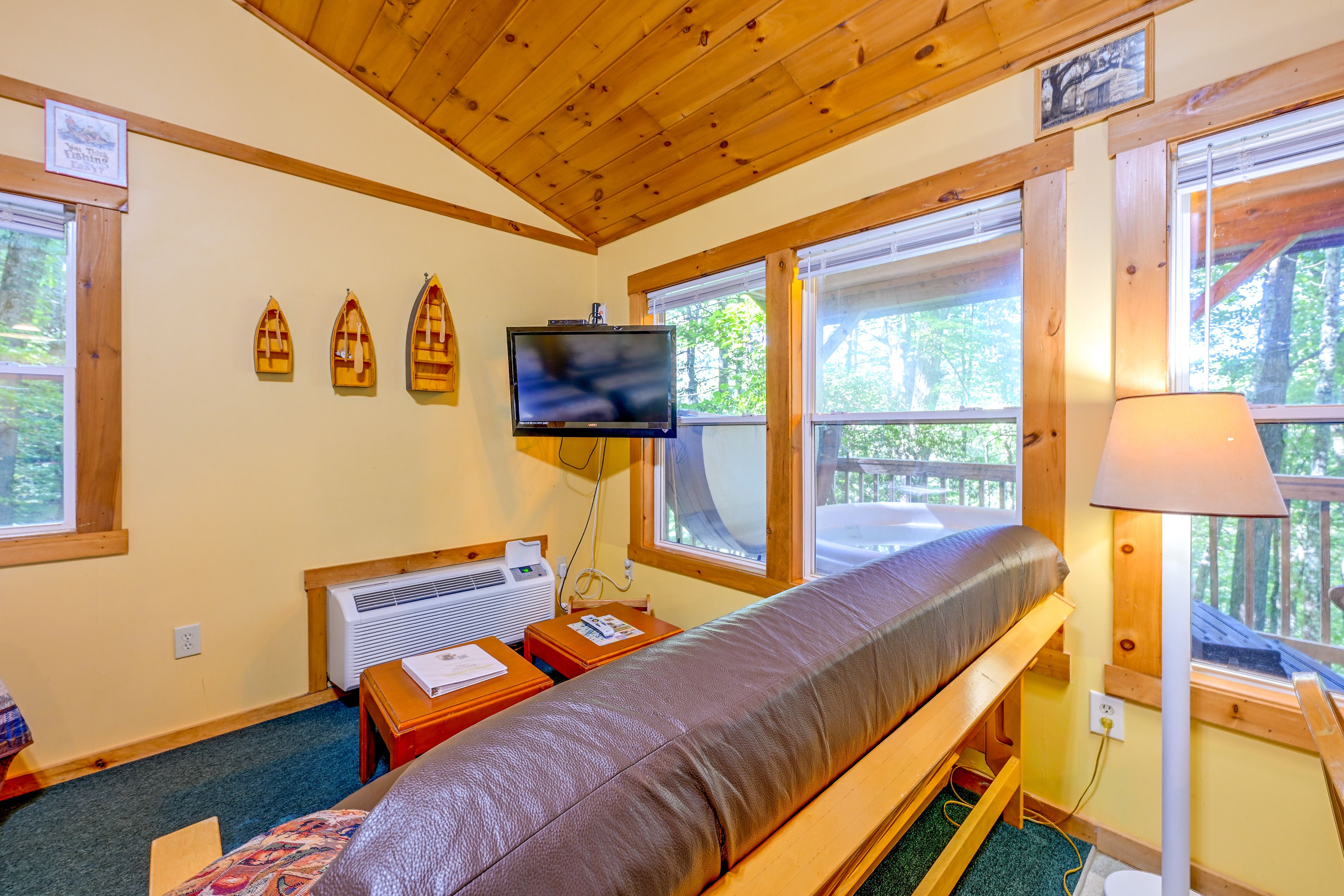 Living Area | Futon
