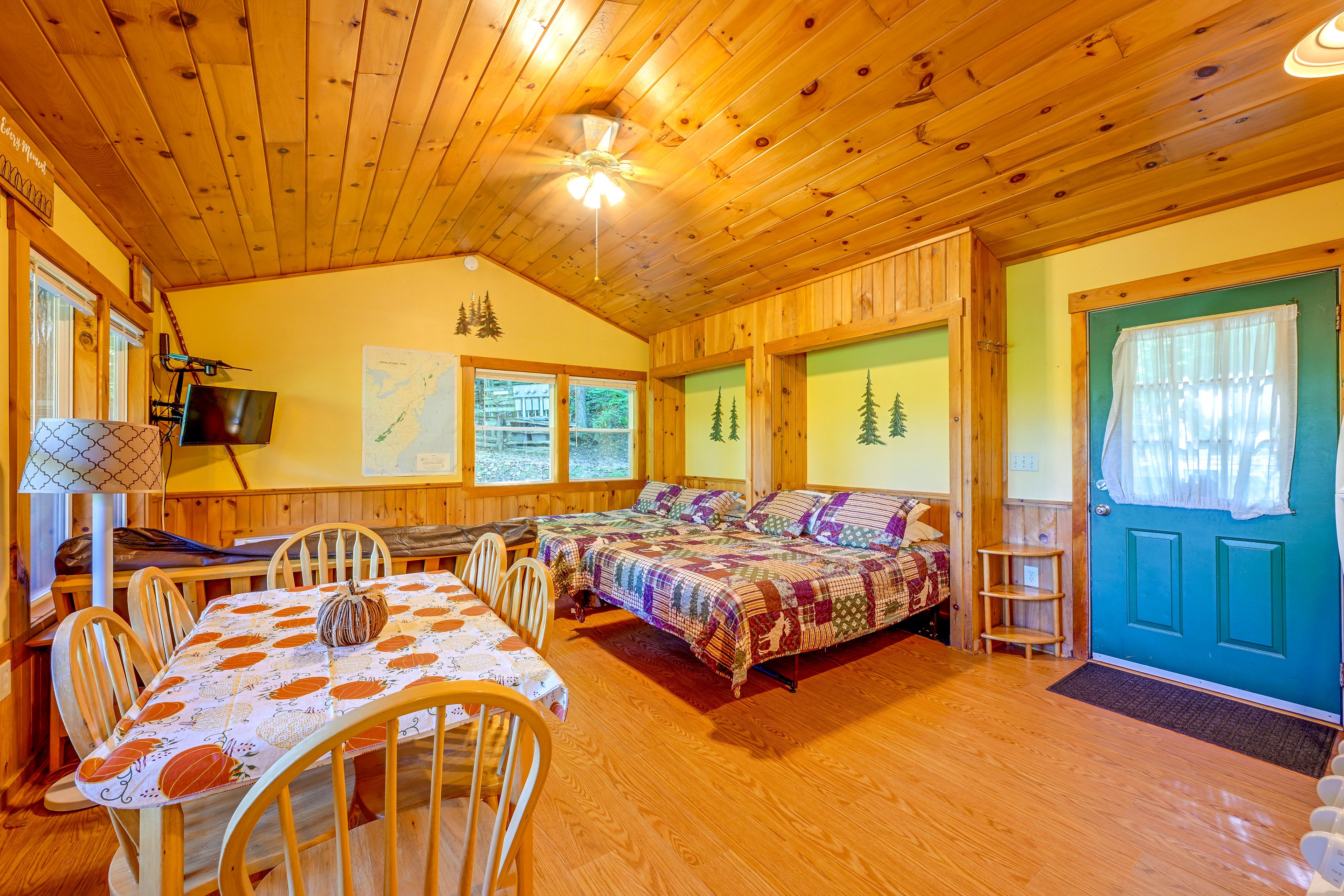 Living Space | Central A/C & Heating