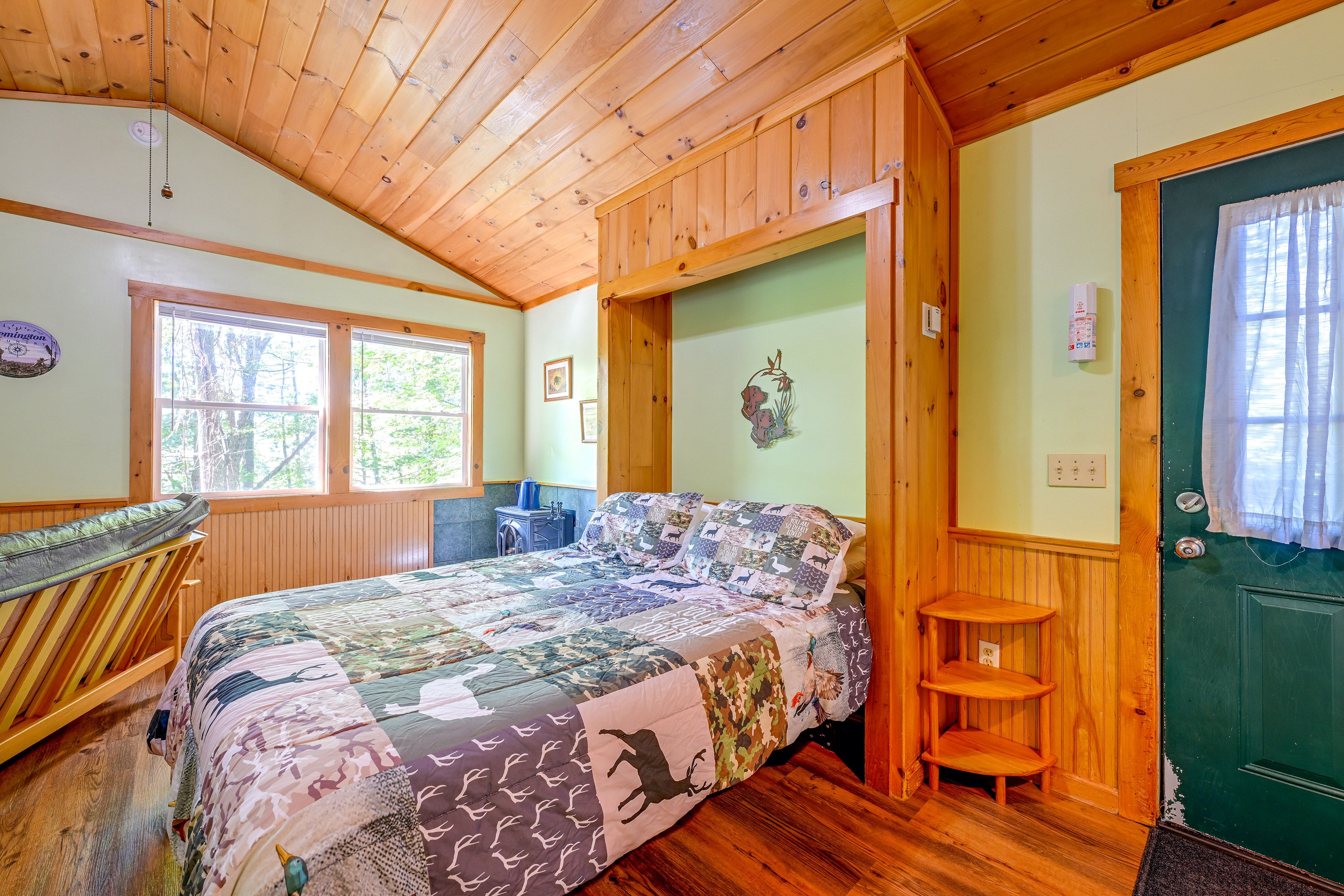 Queen Bed | Linens Provided