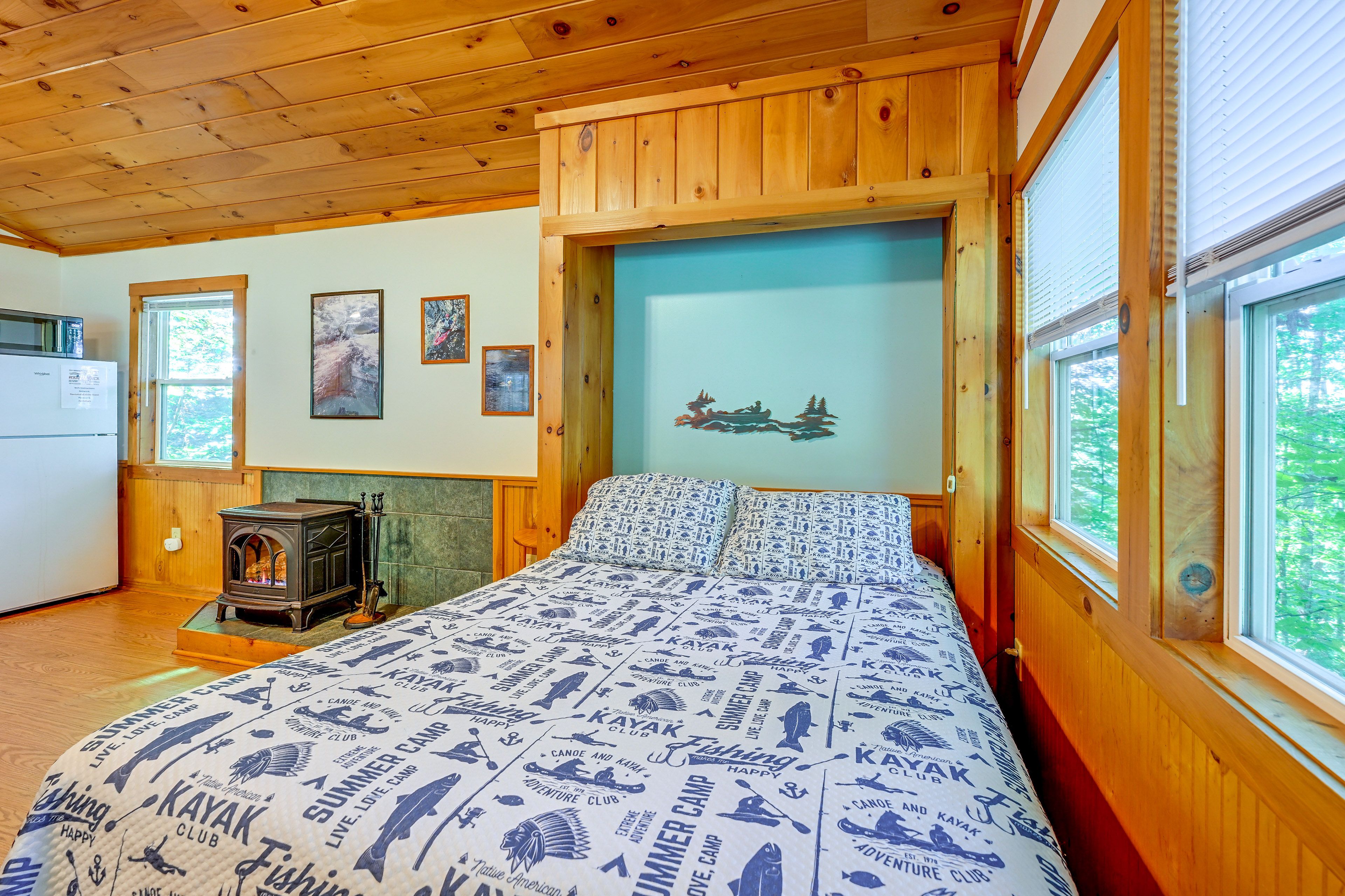 Studio Interior | Queen Bed | Linens Provided