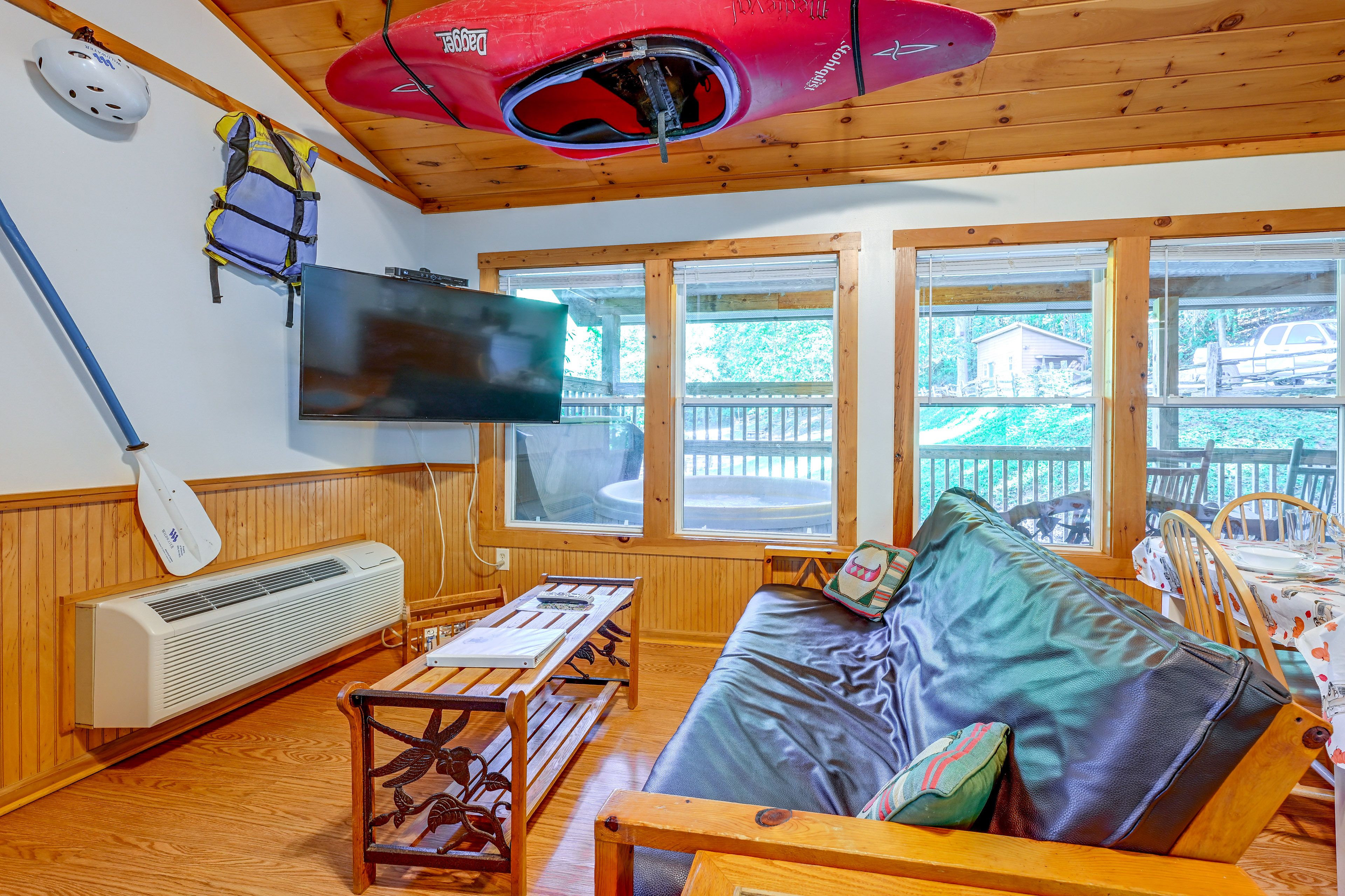 Living Area | Futon