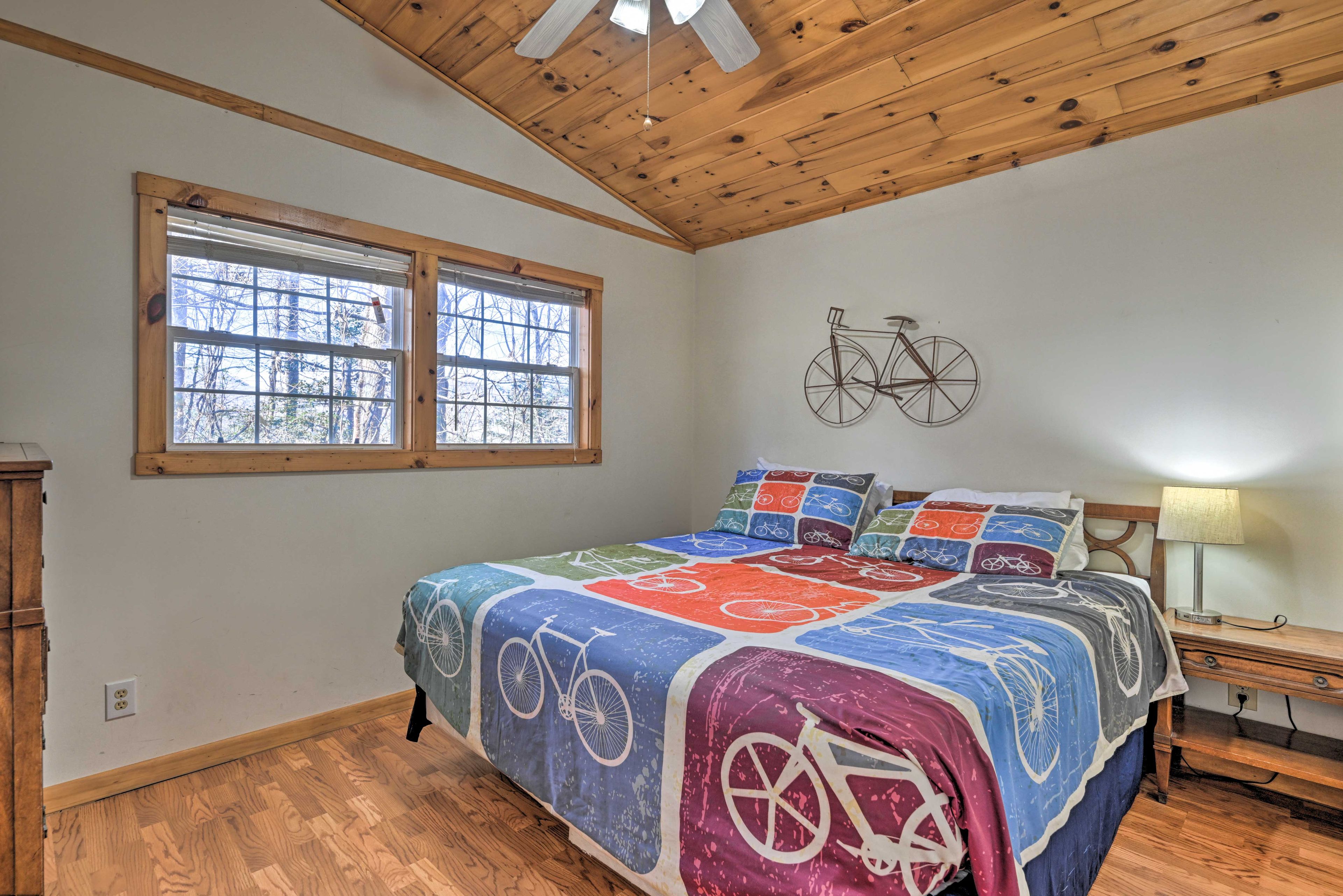 Bedroom | King Bed