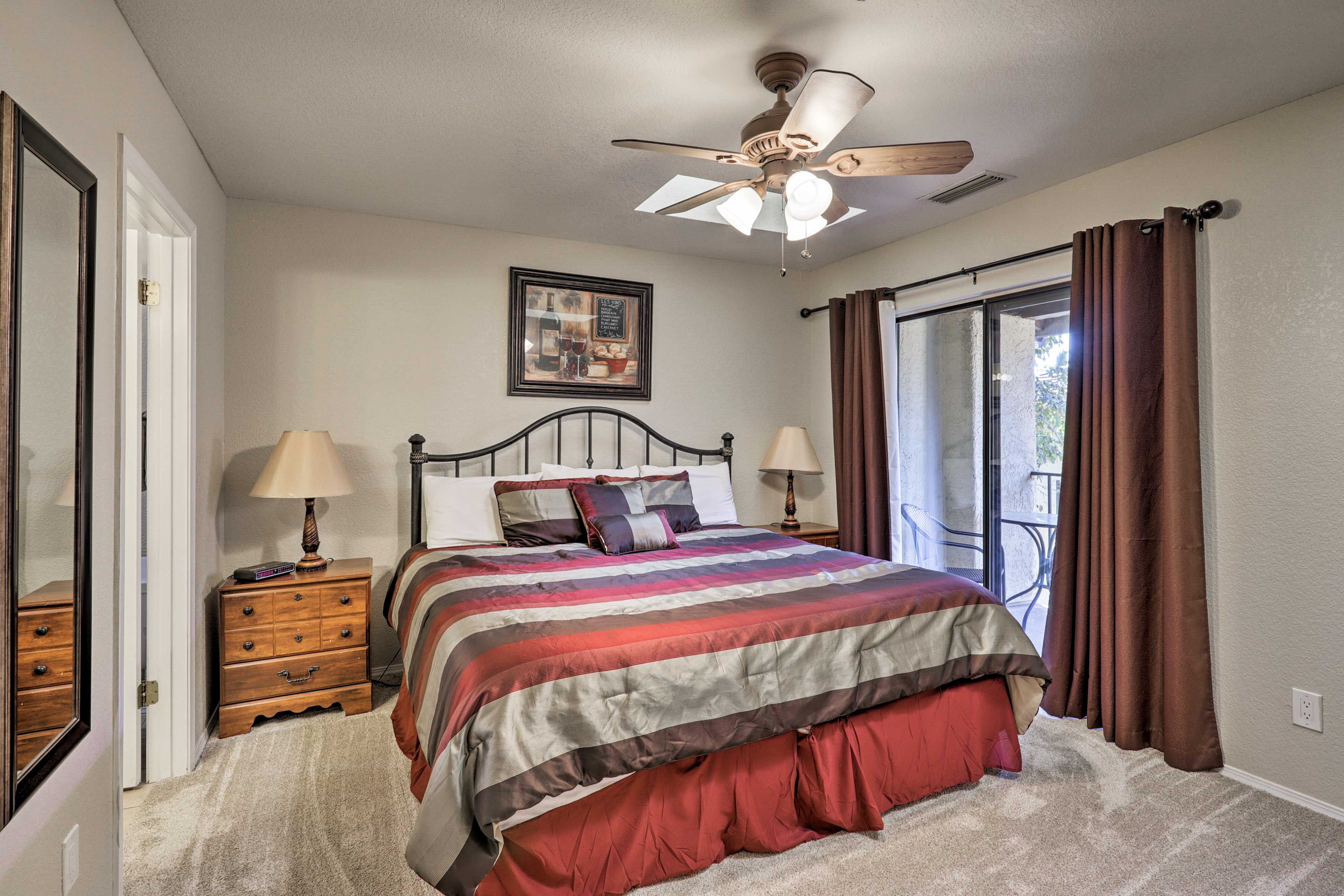 Bedroom 1 | King Bed