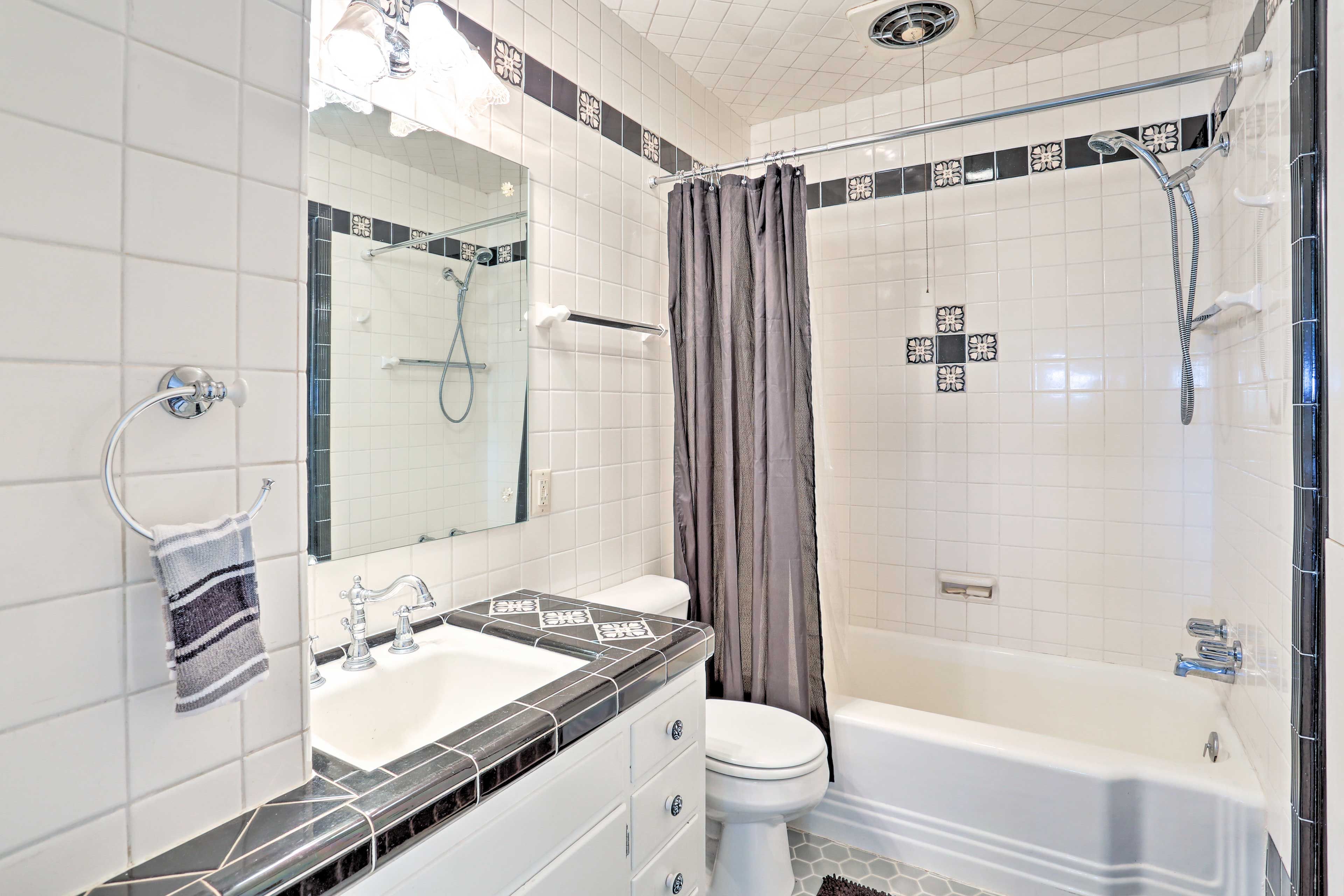 Full Bathroom | Towles Provided