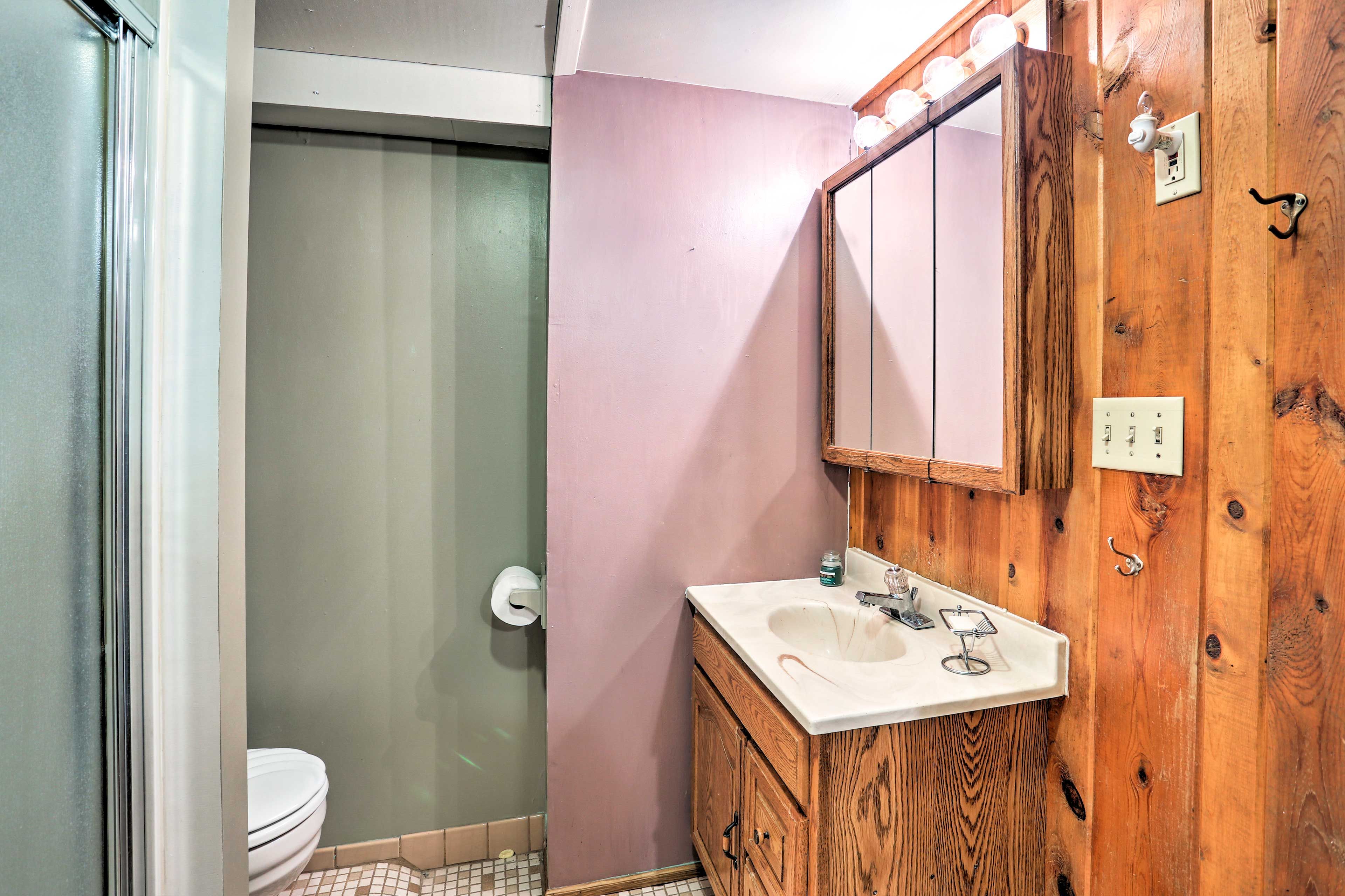 Full Bathroom