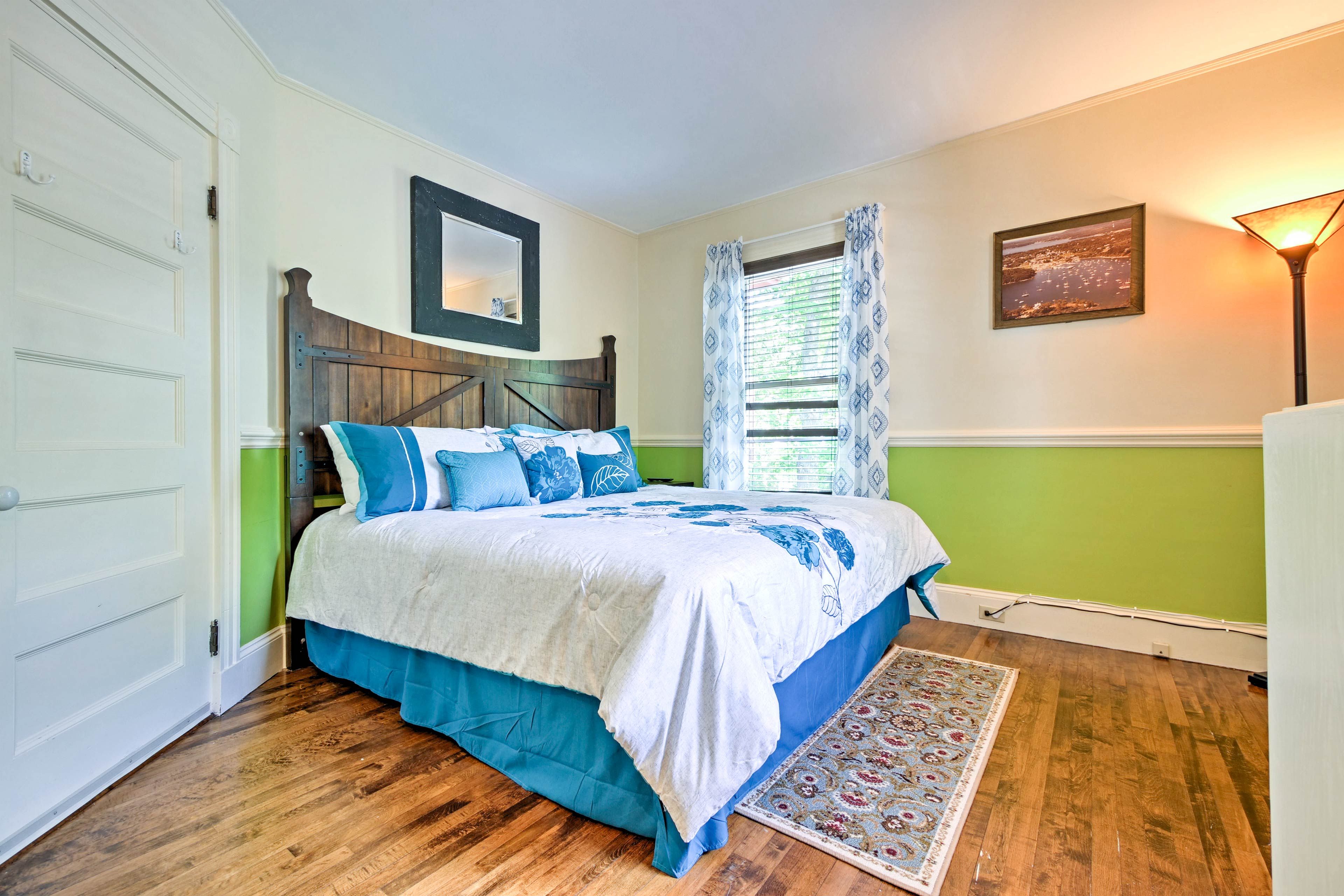 Bedroom 5 | King Bed