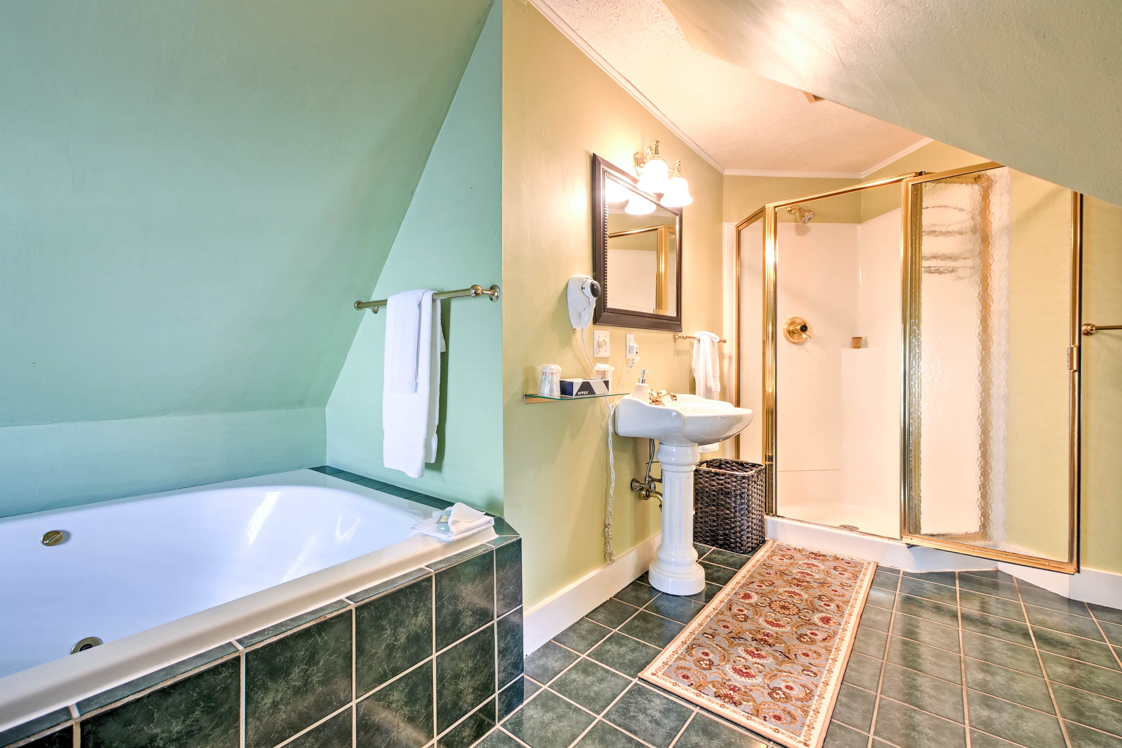 En-Suite Bathroom