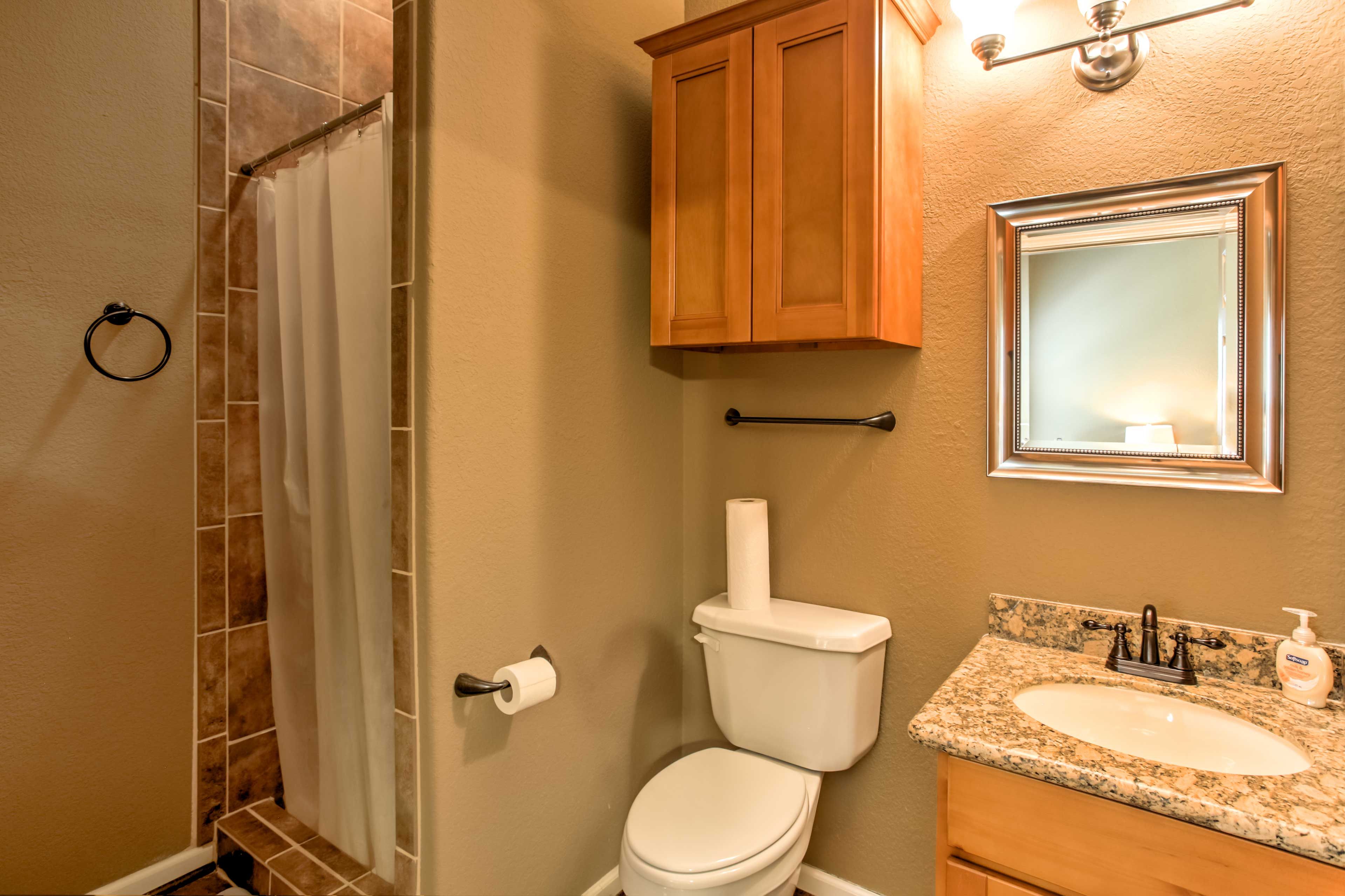 Full Bathroom