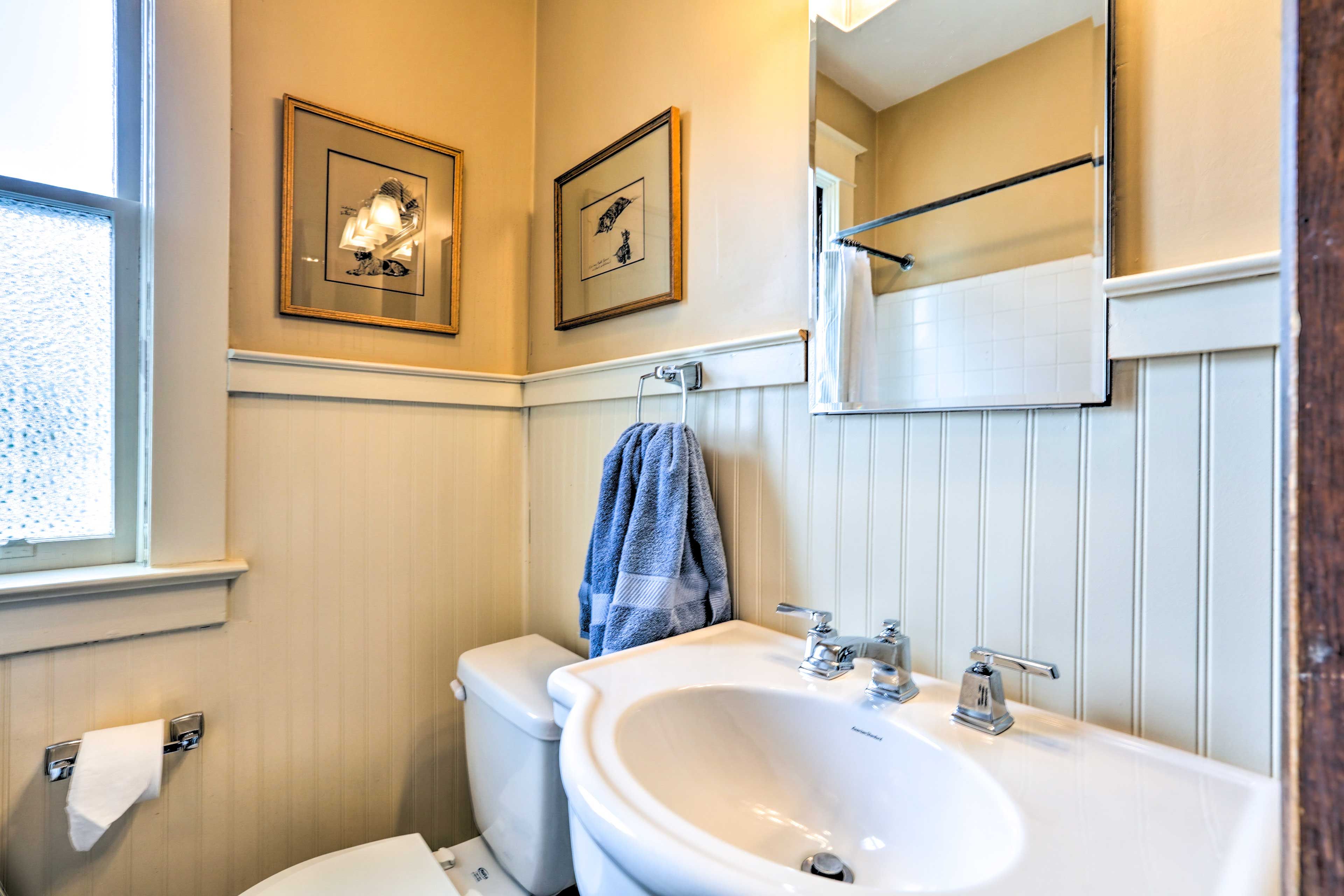 Bathroom | Towels Provided