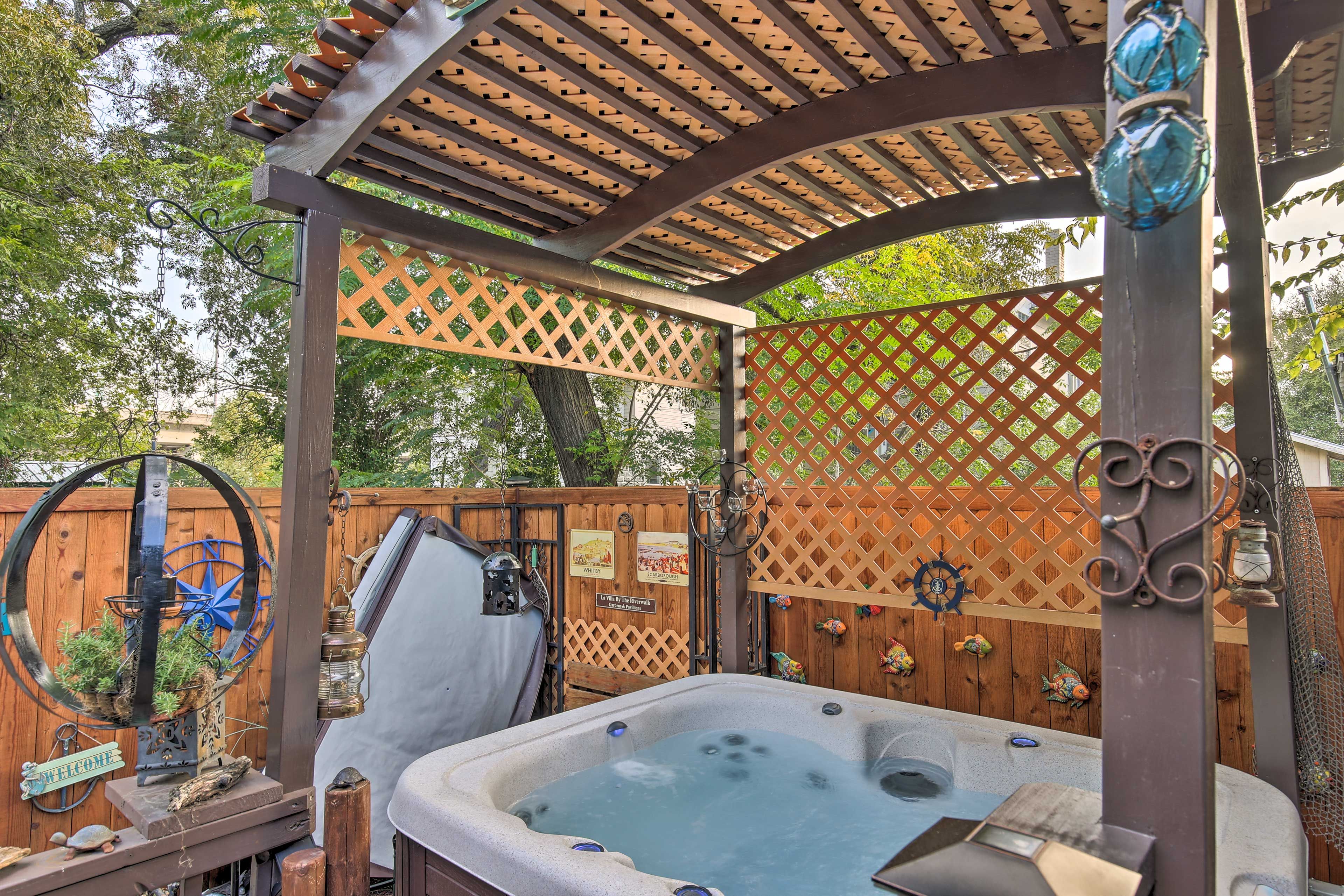 Outdoor Space | Private Hot Tub
