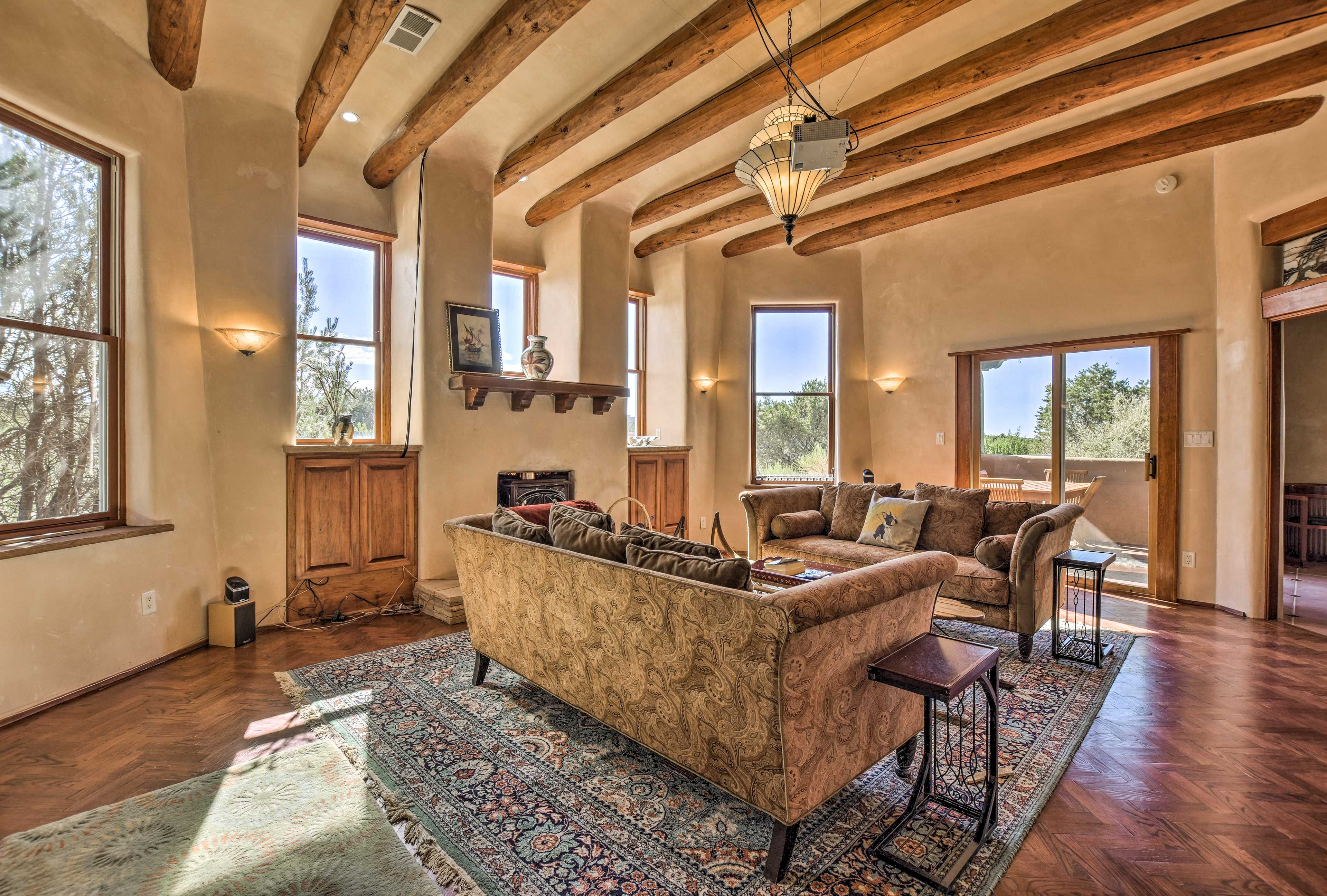 Living Room | Free WiFi | Central A/C & Heat | Wood-Burning Fireplace