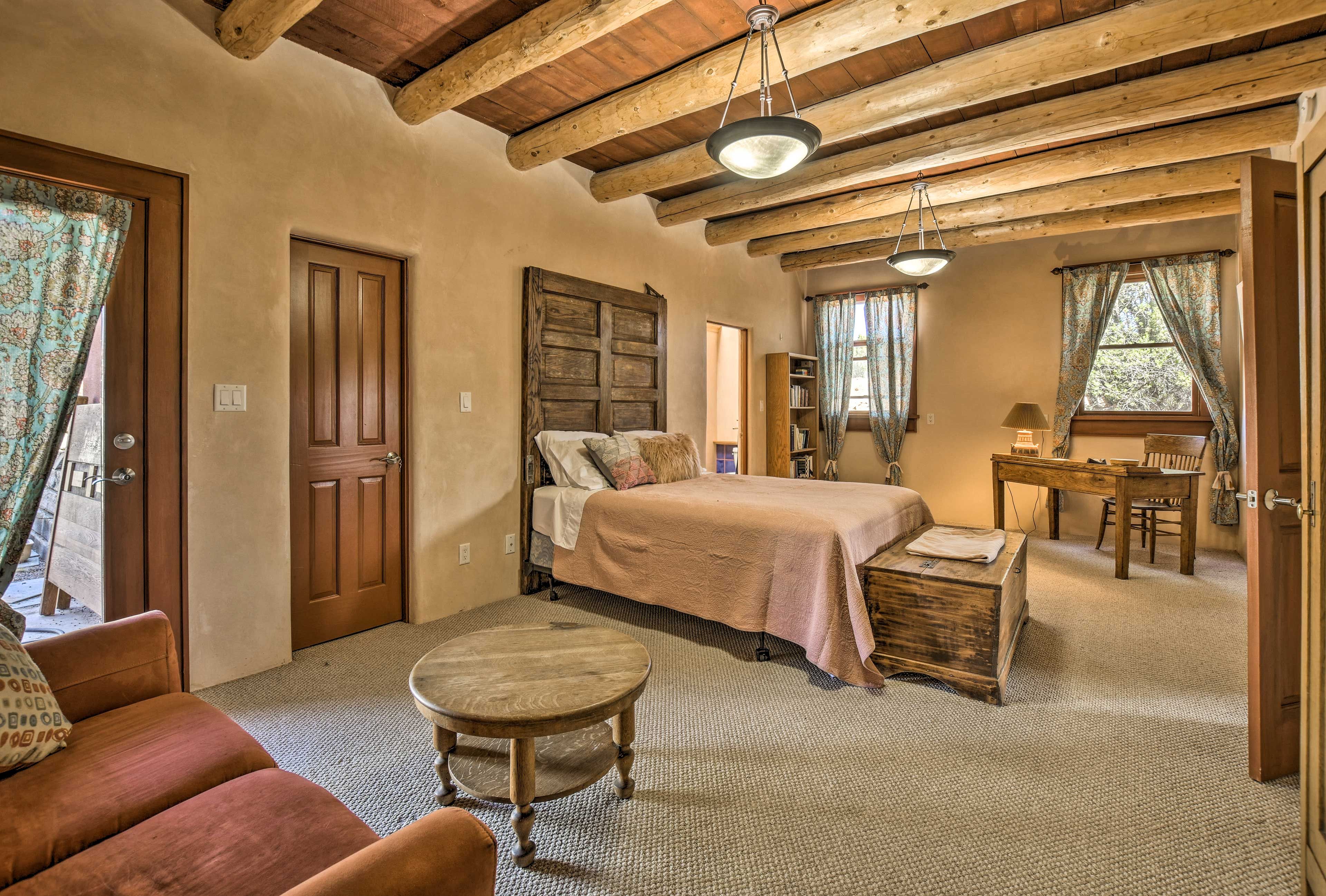 Bedroom 3 | Queen Bed