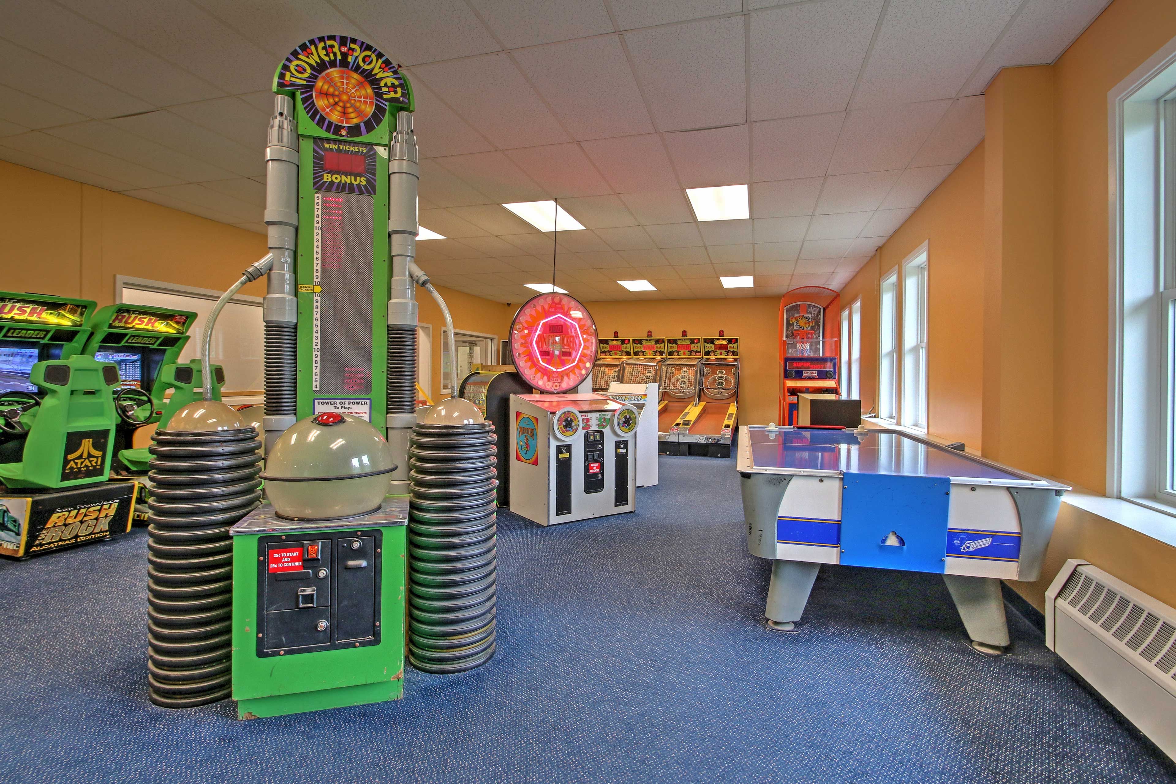 Community Amenities | Arcade