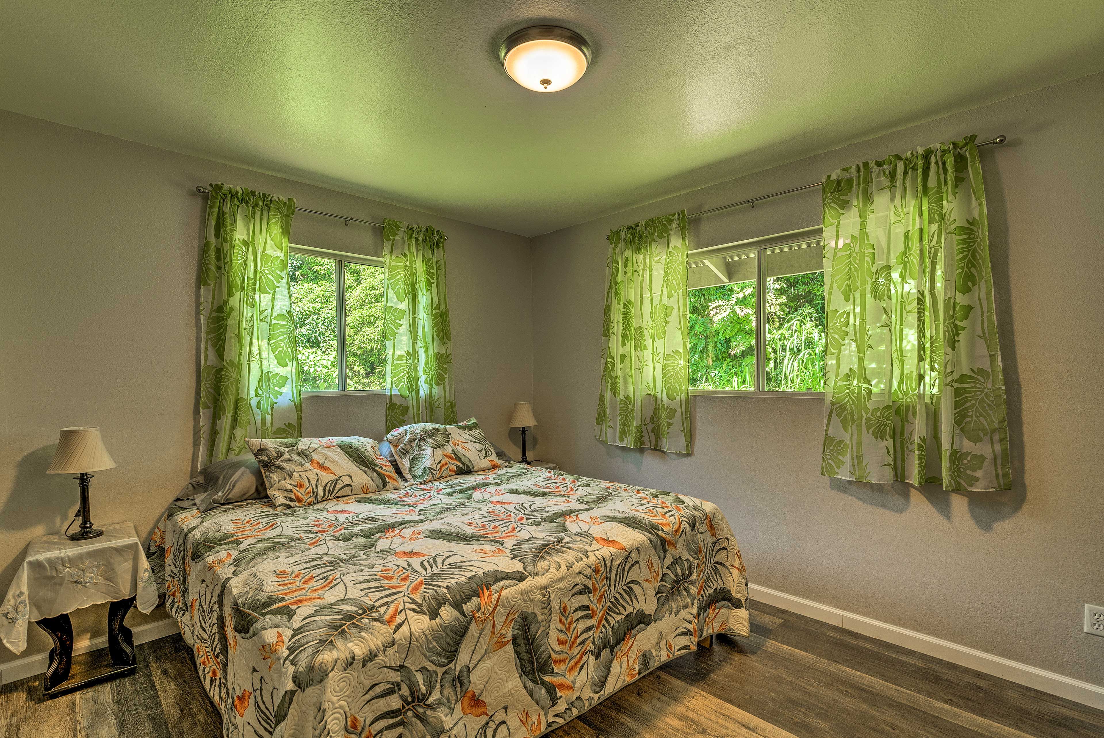Bedroom 1 | King Bed | Linens Provided | En-Suite Half Bathroom